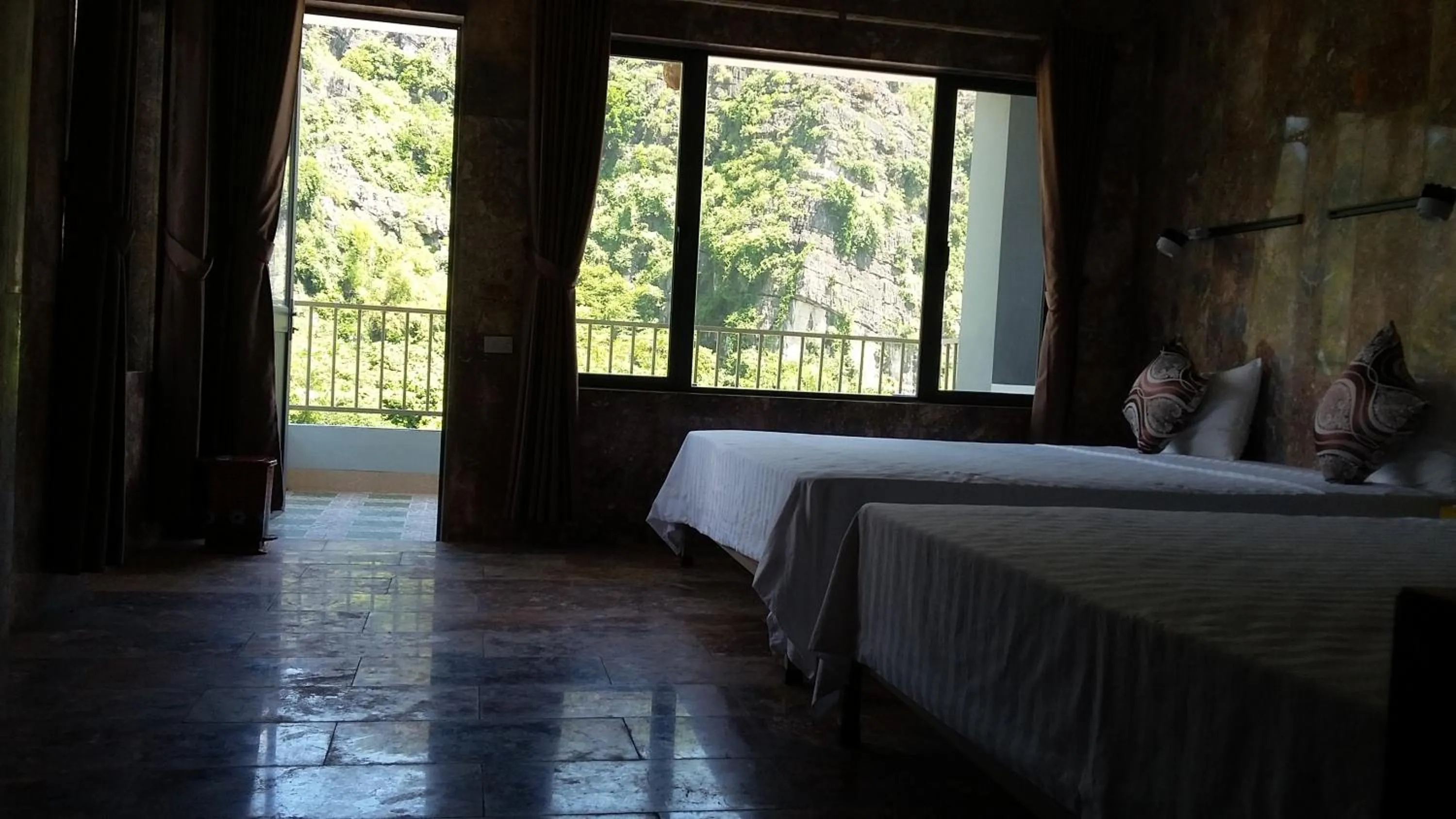 Photo of the whole room, Bed in Limestone View Homestay