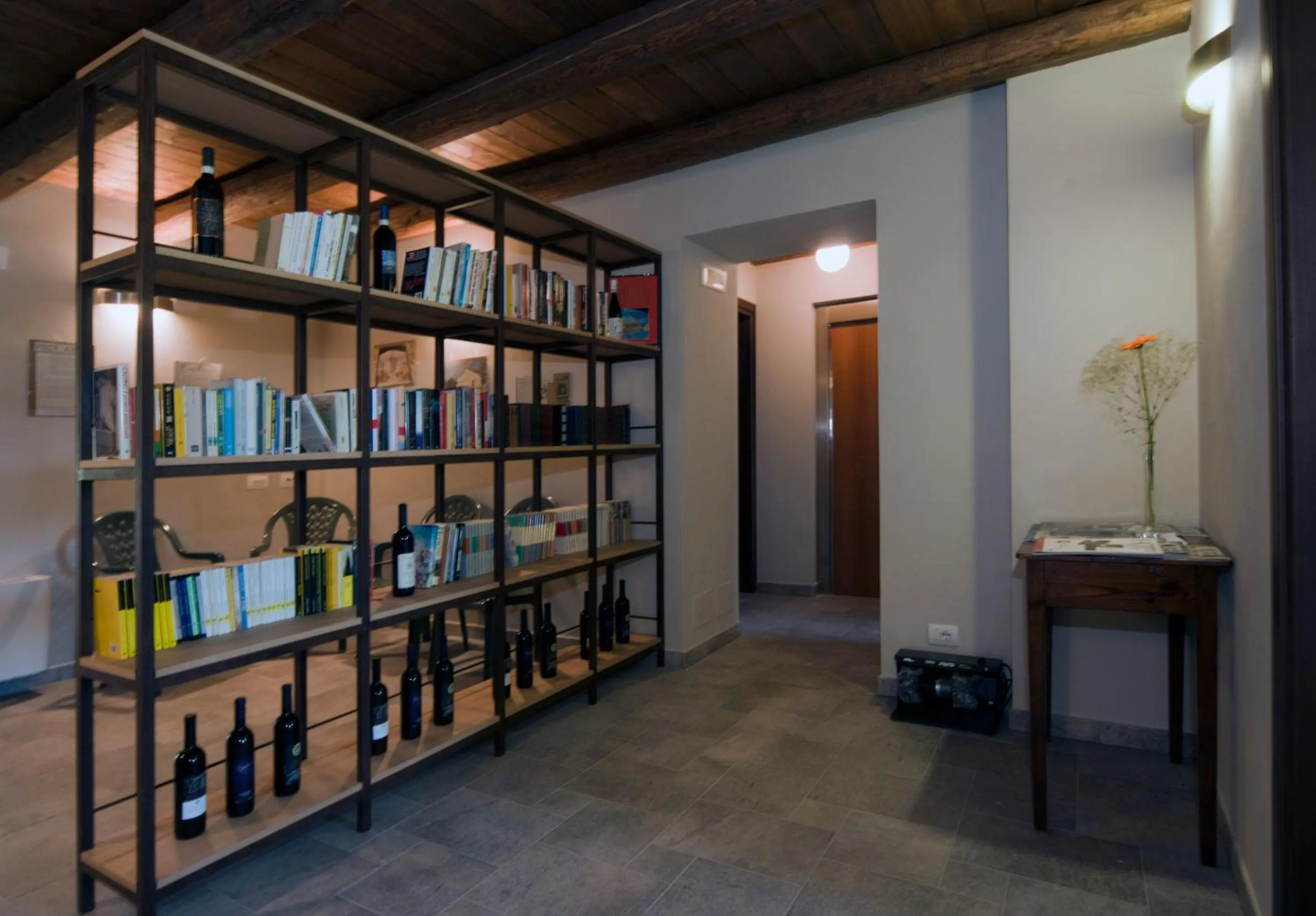 Library in Il Falco E La Volpe