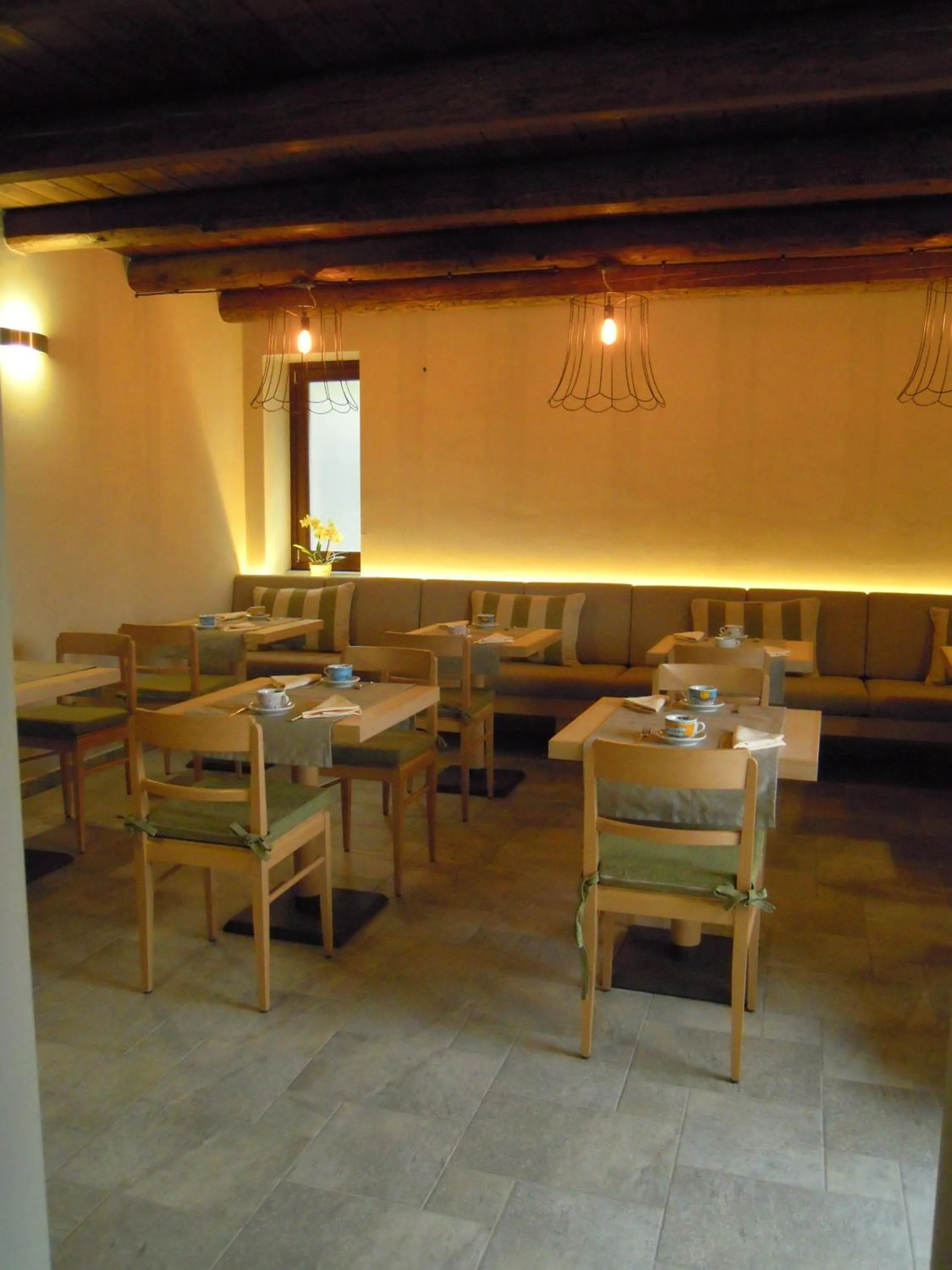 Restaurant/places to eat in Il Falco E La Volpe