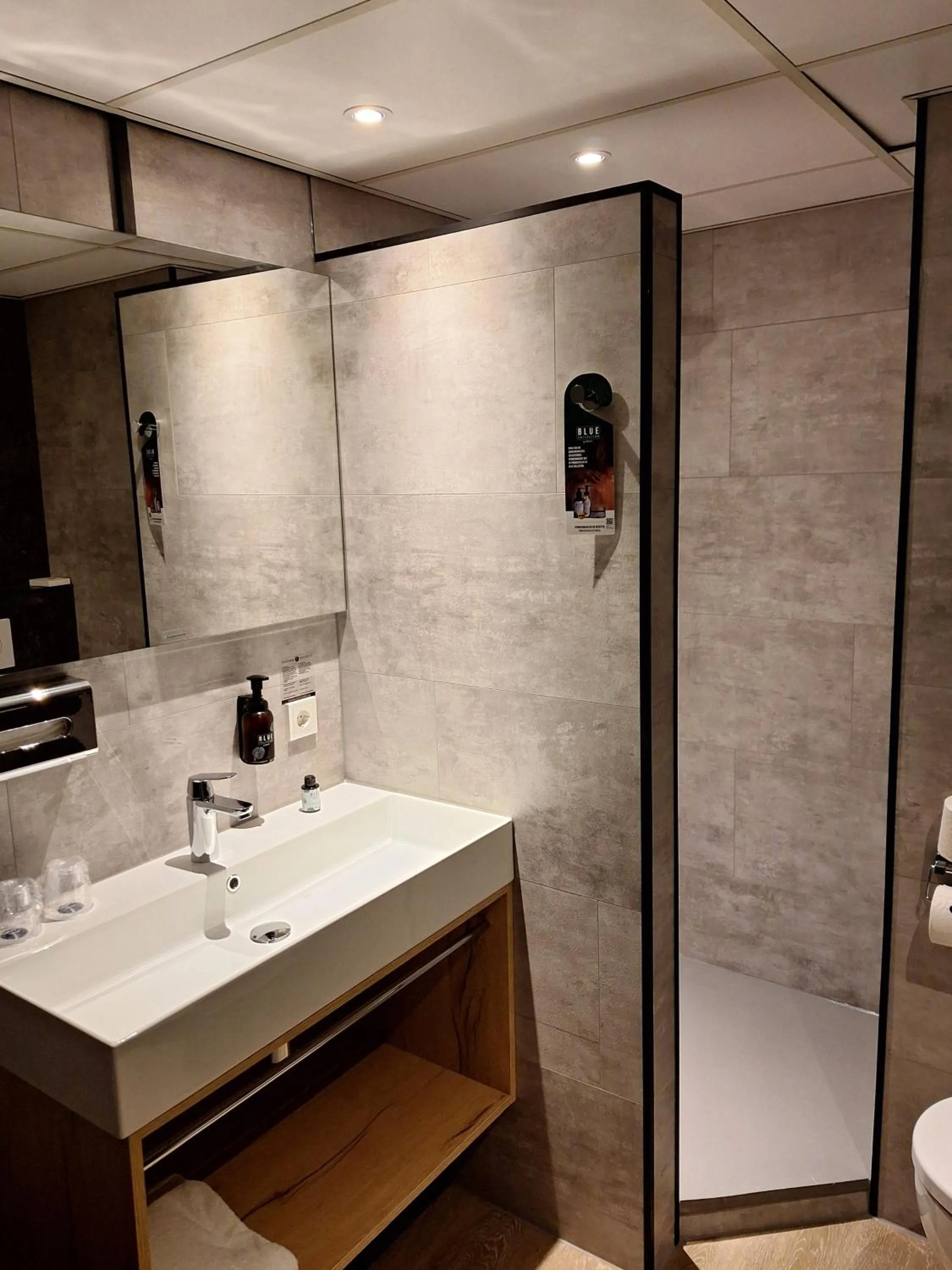 Shower in Fletcher Hotel Restaurant Doorwerth - Arnhem