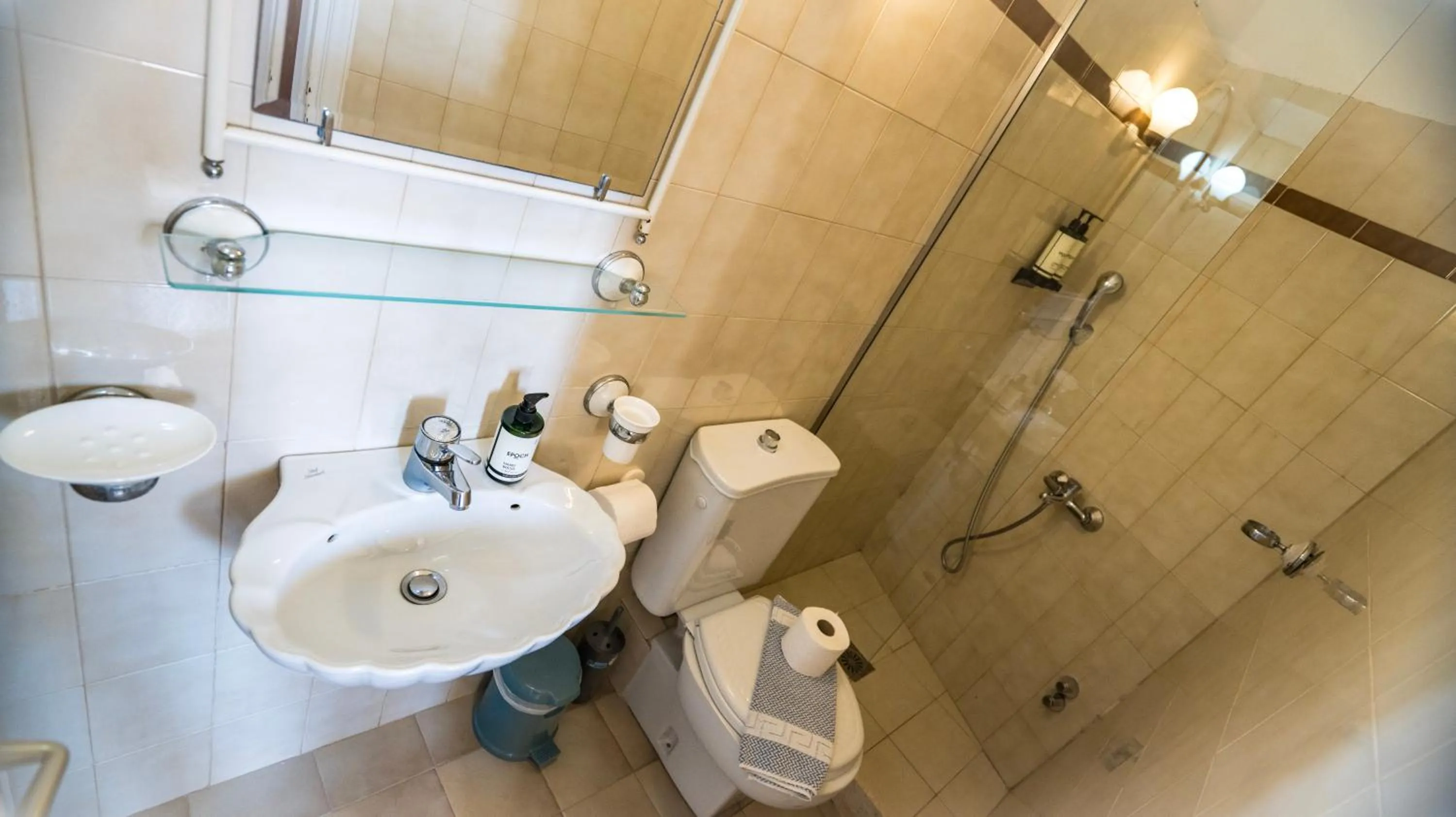 Bathroom in Ionio Hotel