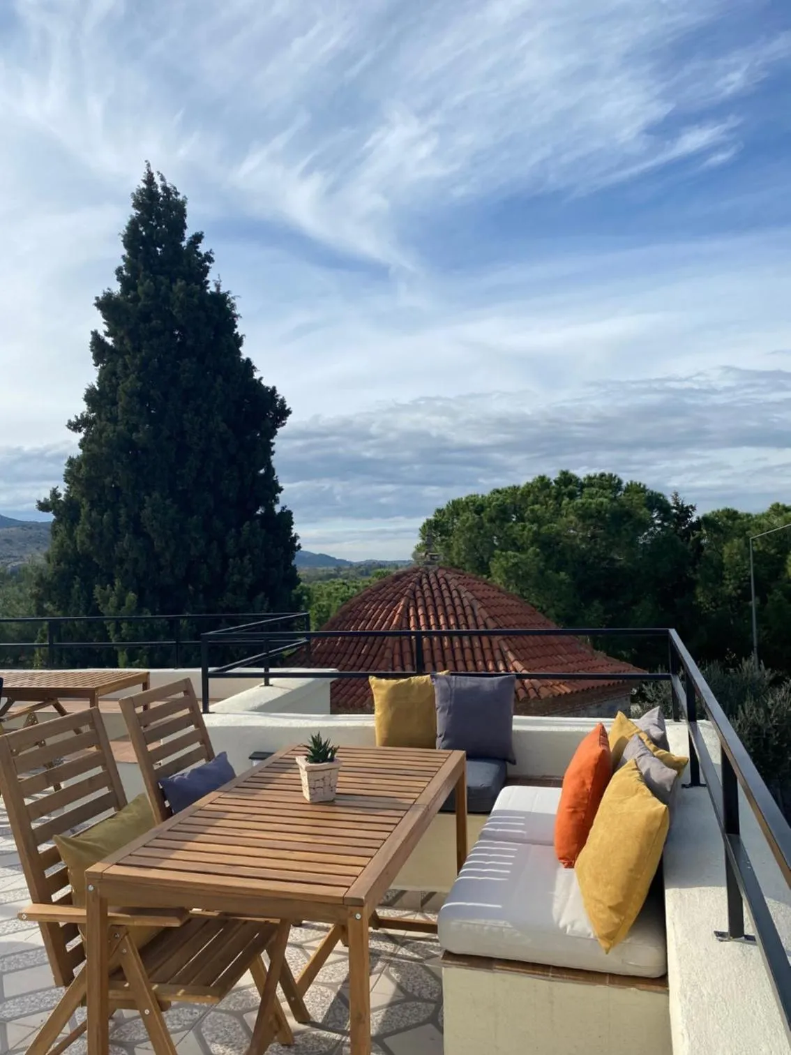 Restaurant/places to eat in Kallinos Boutique Hotel