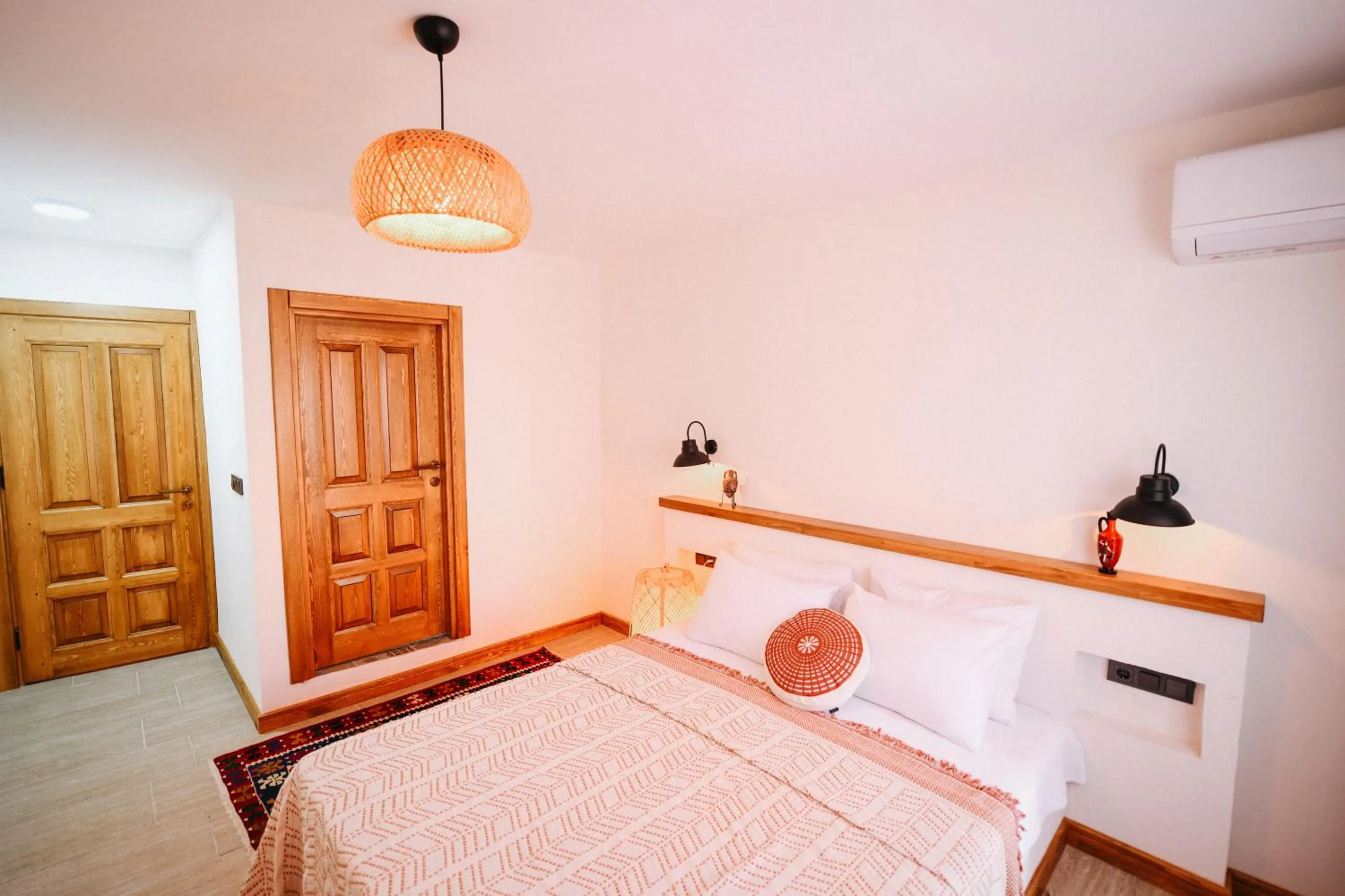 Bed in Kallinos Boutique Hotel