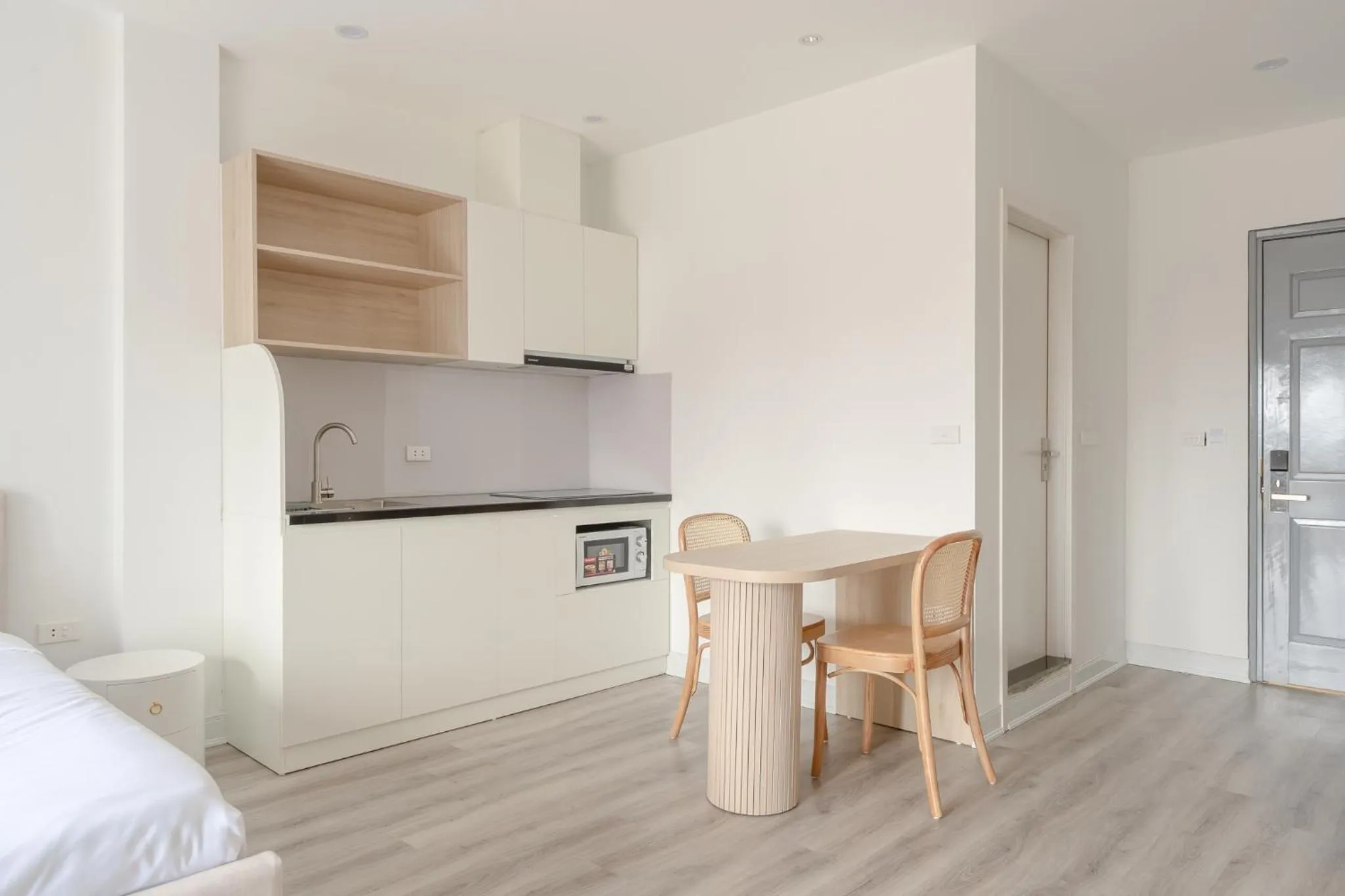 Kitchen or kitchenette in Dom's Residence Hanoi