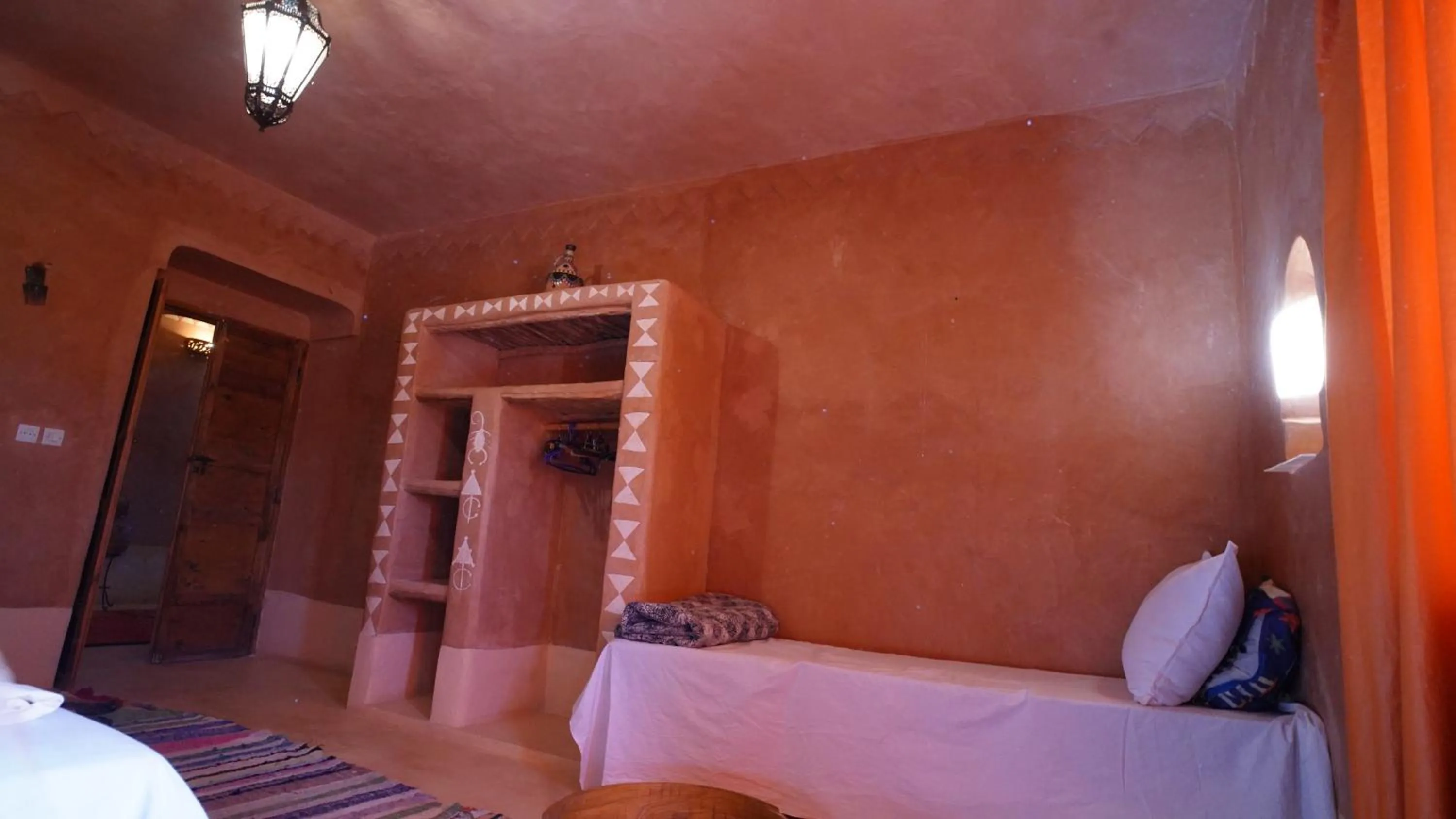 Bed in Kasbah Tigmi El Janoub