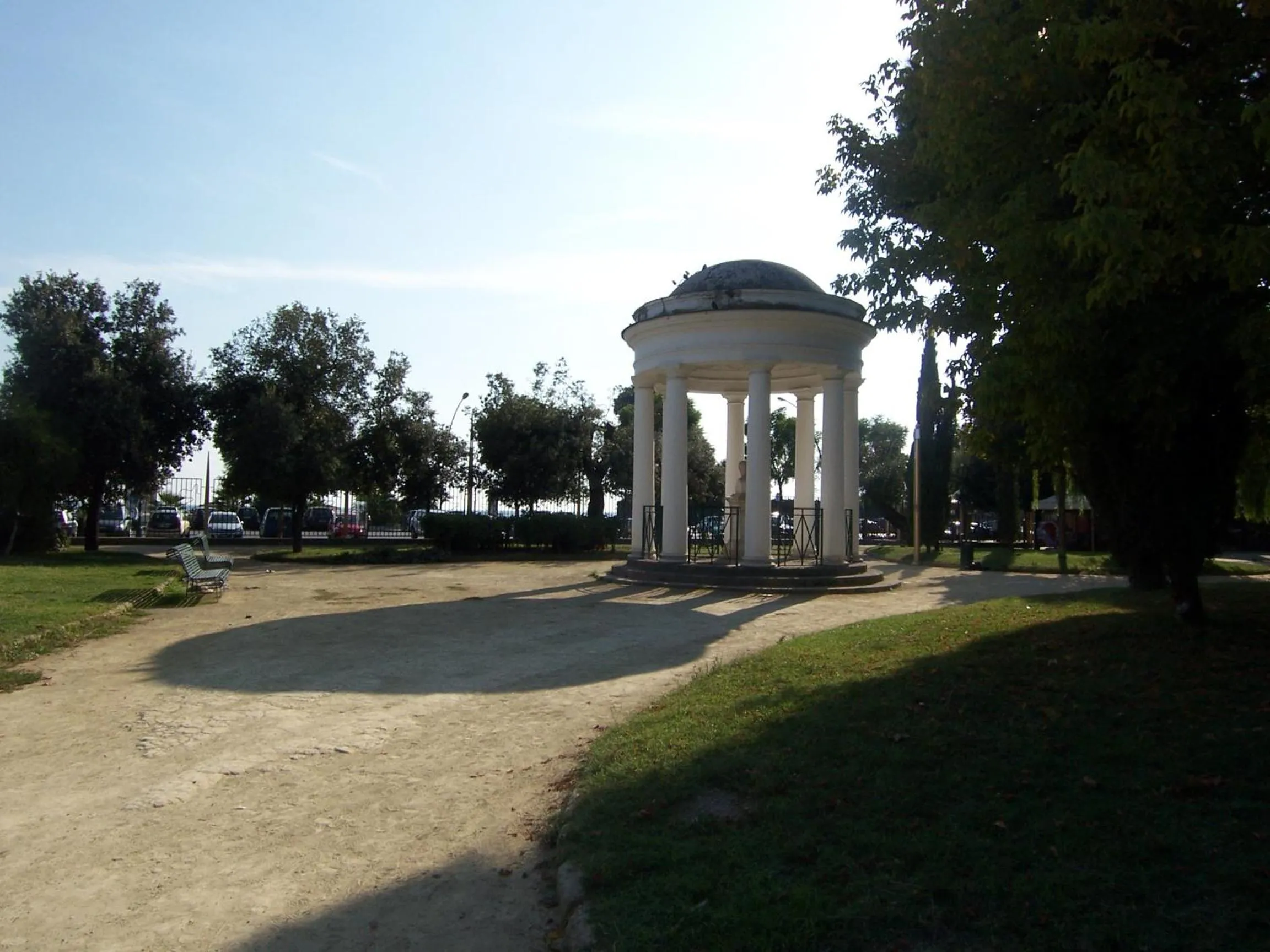 Nearby landmark in Skyhouse Chiatamone