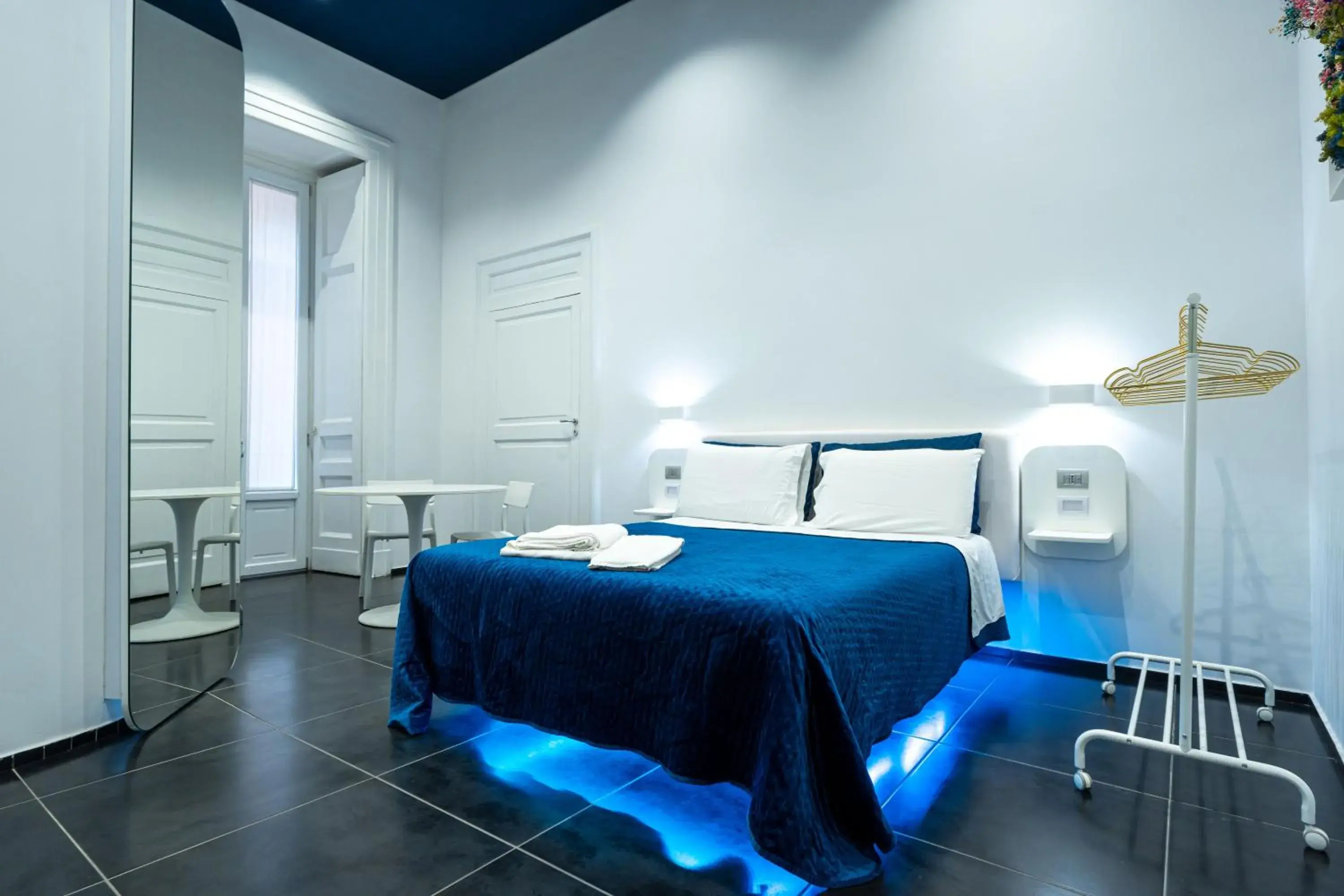 Comfort Double Room - single occupancy in Skyhouse Chiatamone Comfort Double Room - single occupancy in Skyhouse Chiatamone