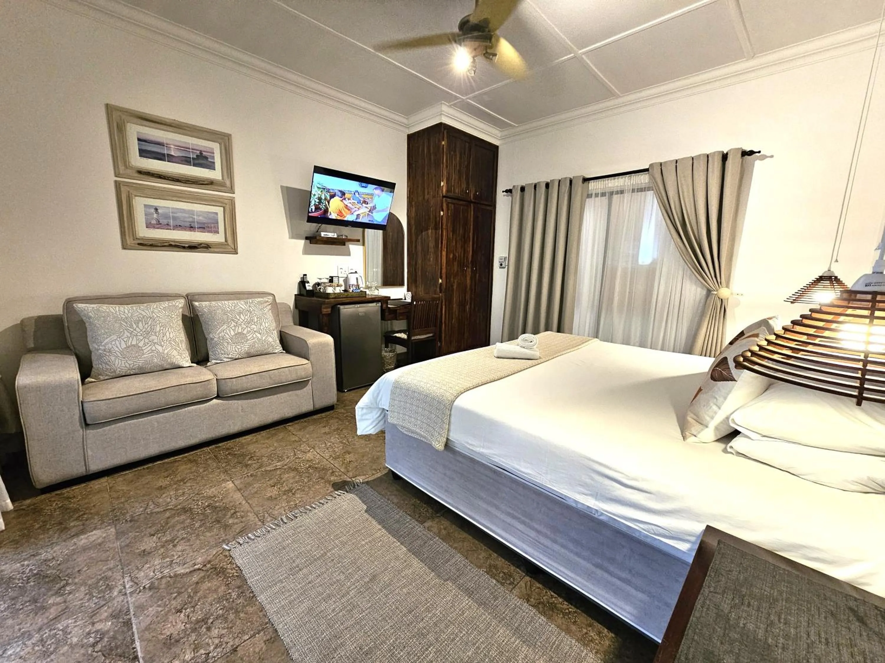 TV and multimedia, Bed in Leopard Corner Lodge
