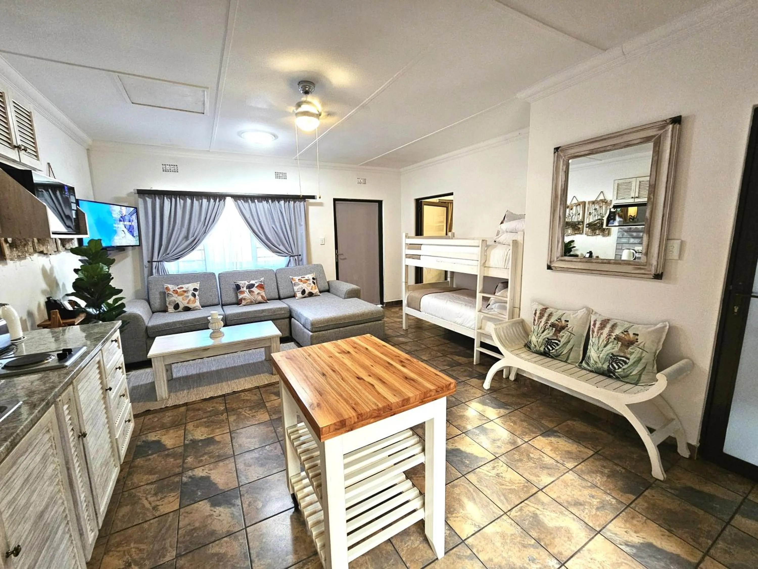 Bed in Leopard Corner Lodge