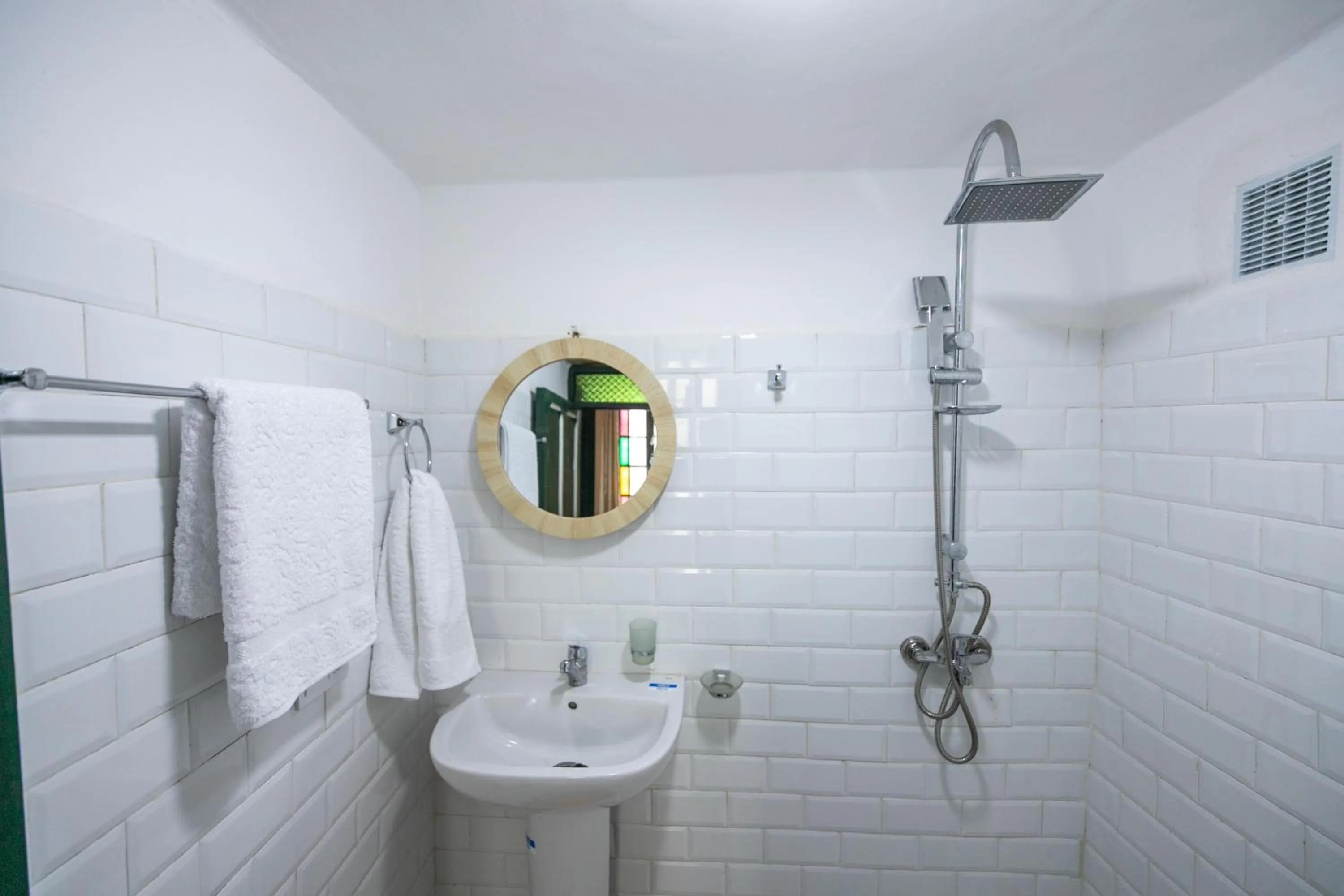 Shower in Dar Usham Fes Luxury Guest House