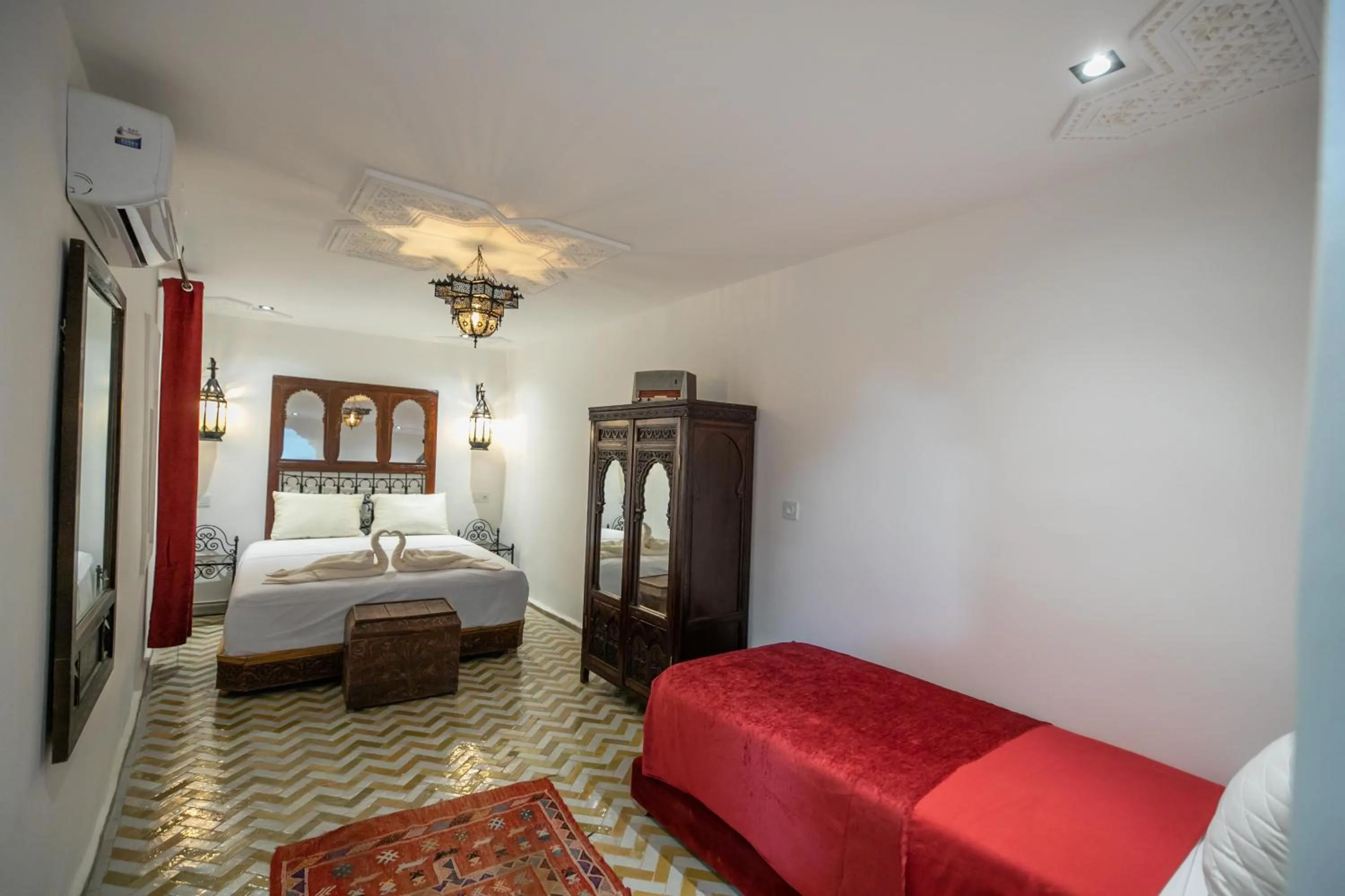 Bed in Dar Usham Fes Luxury Guest House