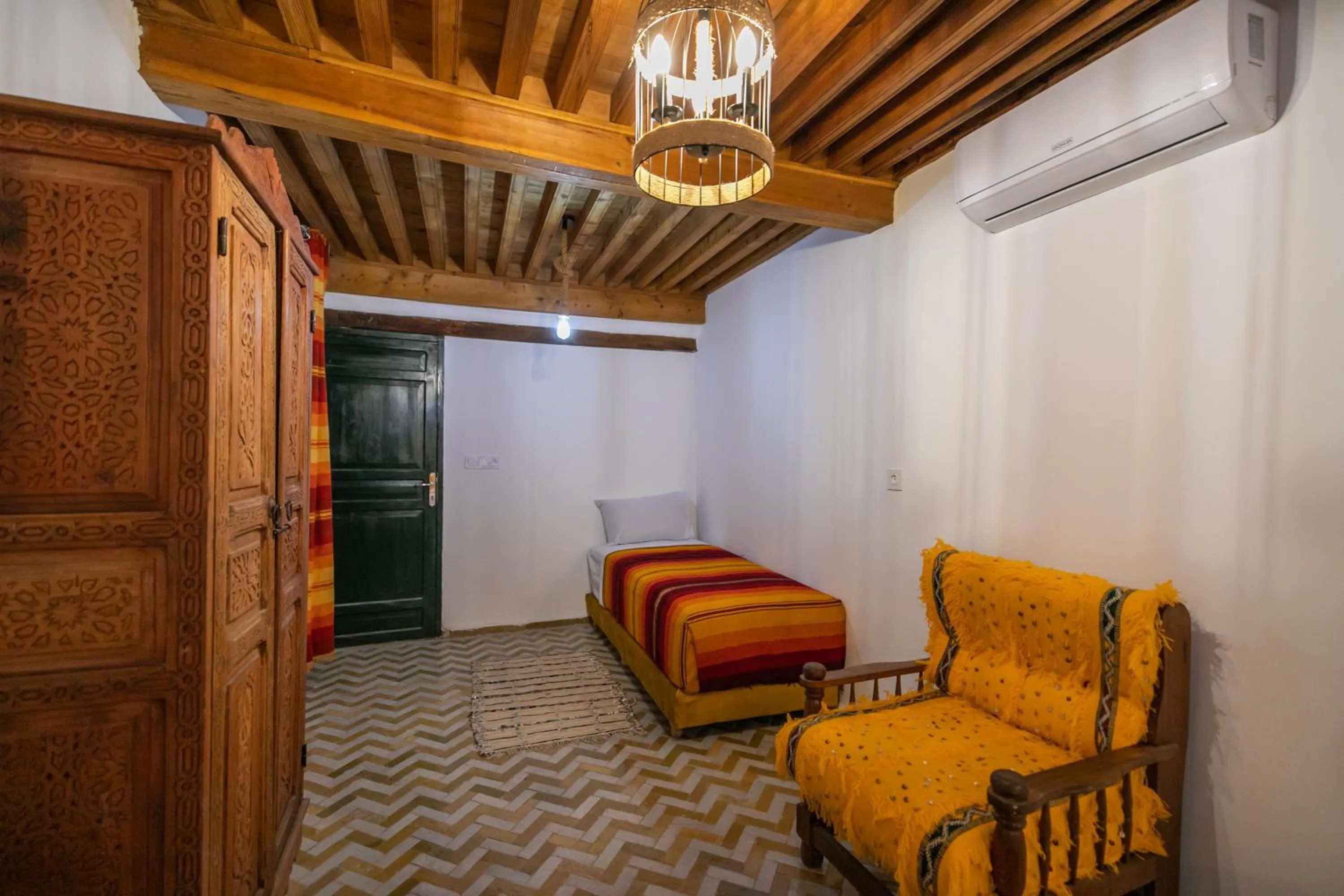 wardrobe in Dar Usham Fes Luxury Guest House