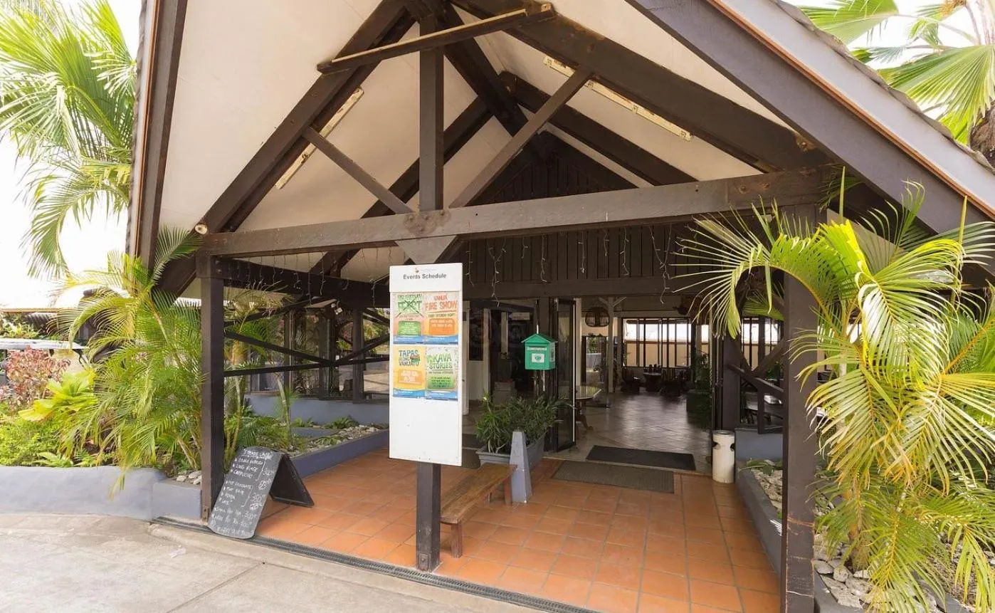 Coconut Palms Resort & Diamond Casino