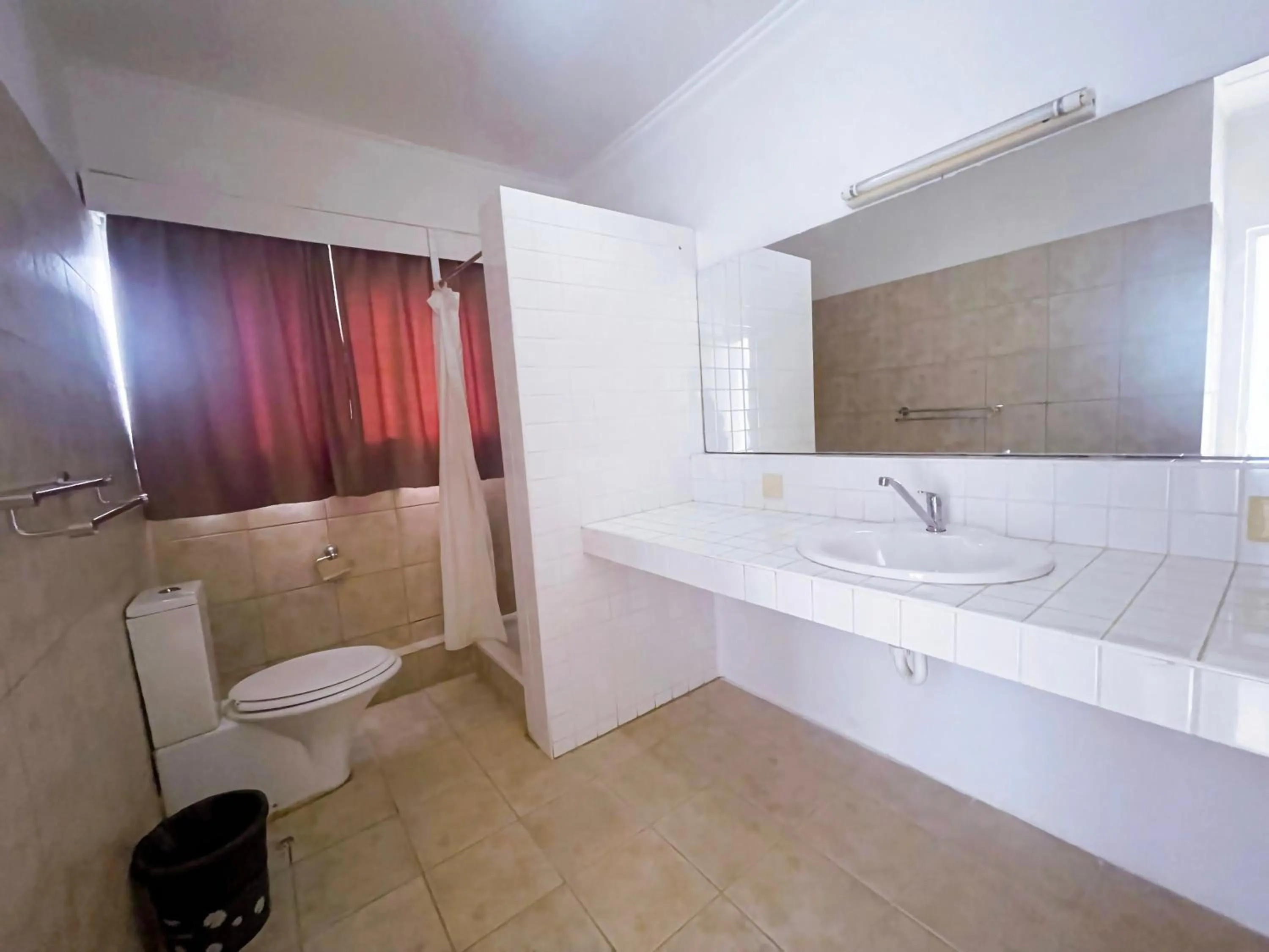 Coconut Palms Resort & Diamond Casino