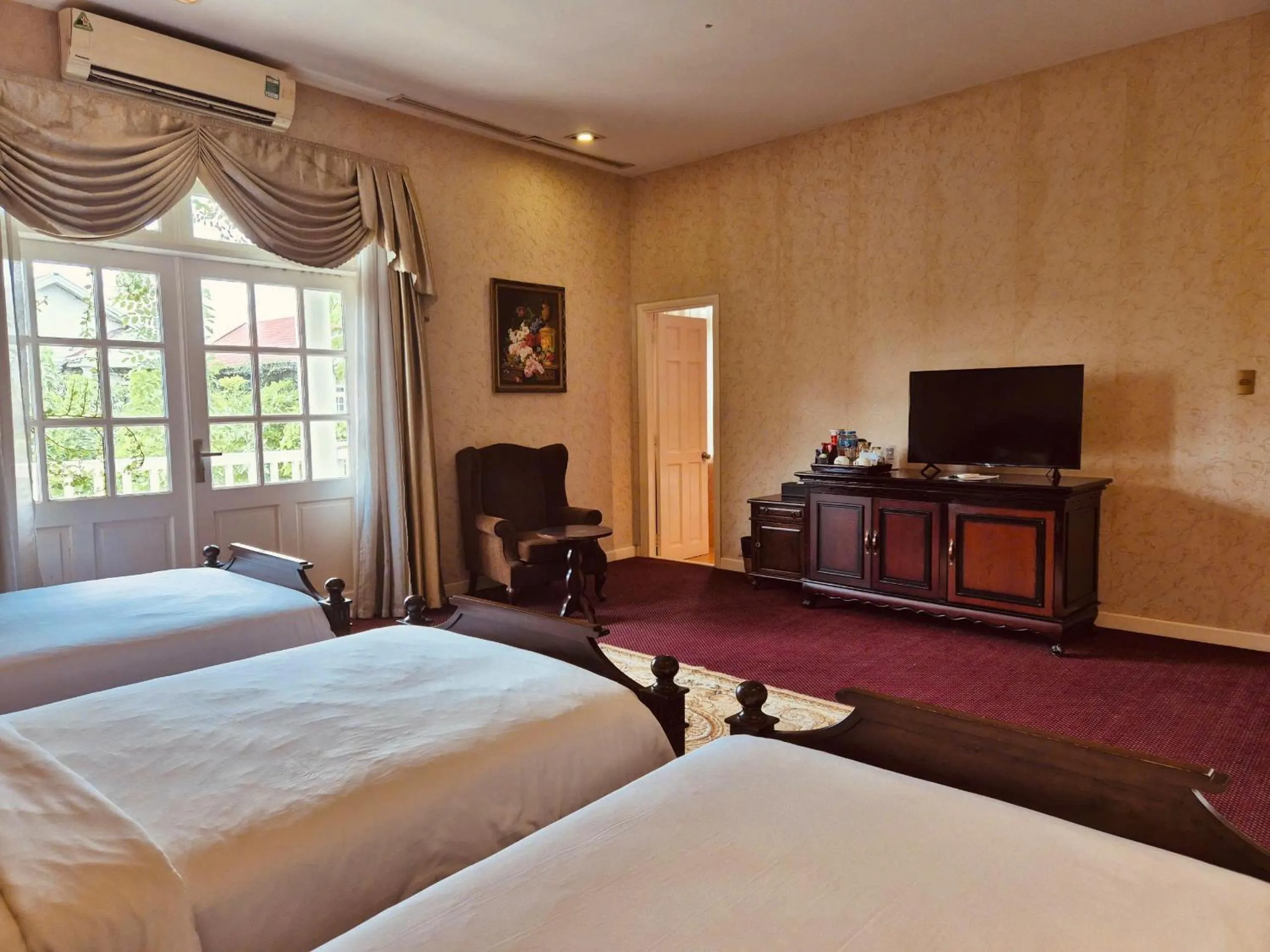 Bedroom, Bed in Hidden Mansions Saigon Resort