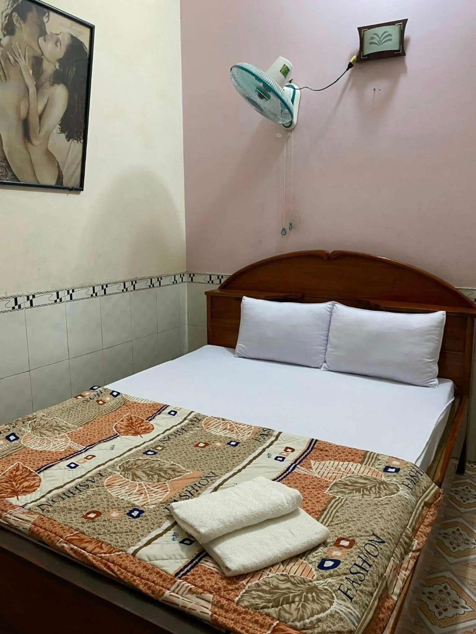 Bedroom, Bed in QUỲNH HOA HOTEL