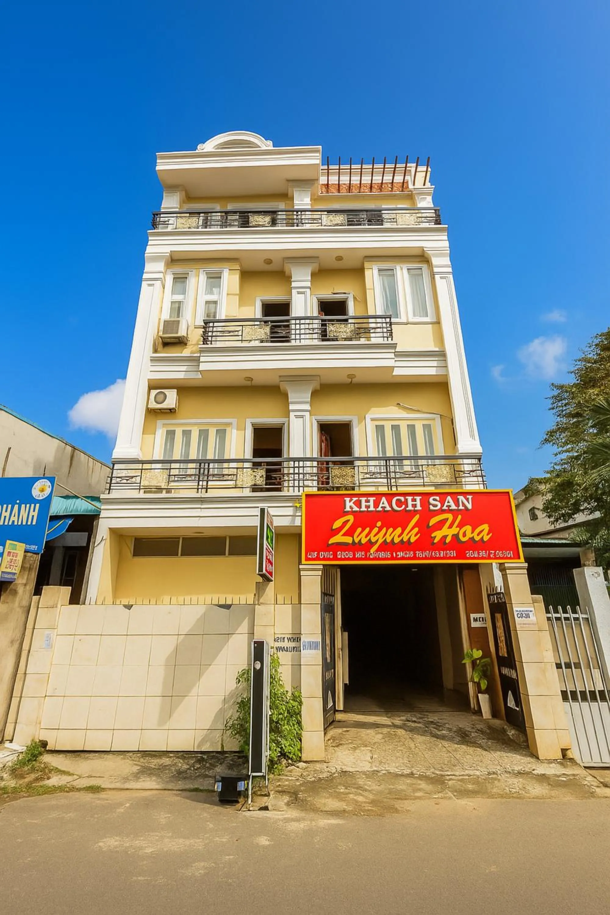 Property building in QUỲNH HOA HOTEL