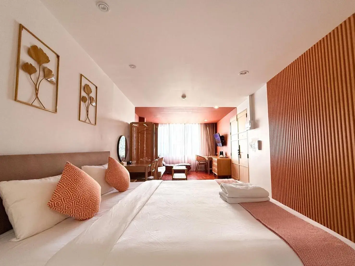 Deluxe Queen Suite in SO Zen Hotel Silom Bangkok Deluxe Queen Suite in SO Zen Hotel Silom Bangkok