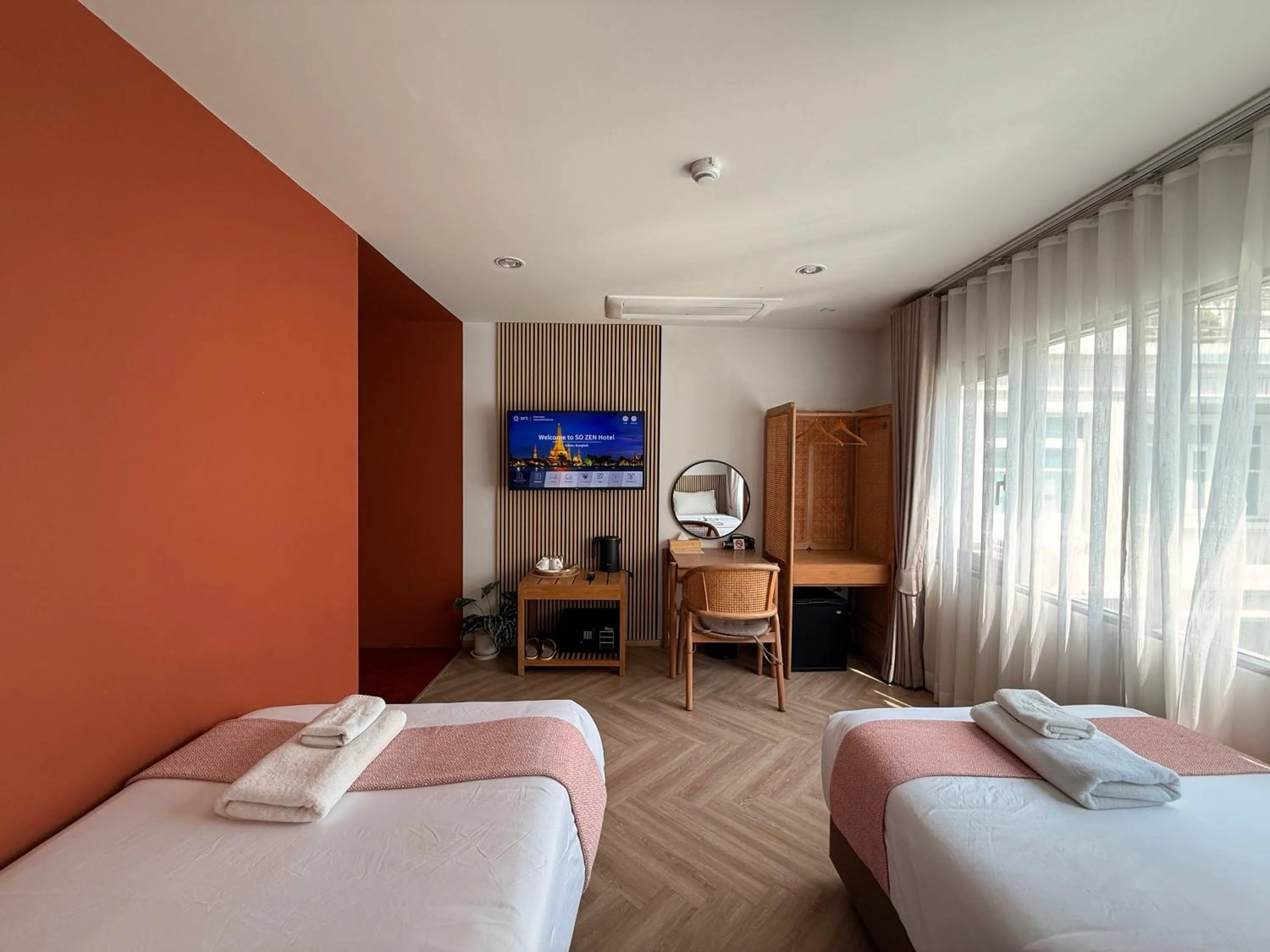 TV and multimedia, Bed in SO Zen Hotel Silom Bangkok