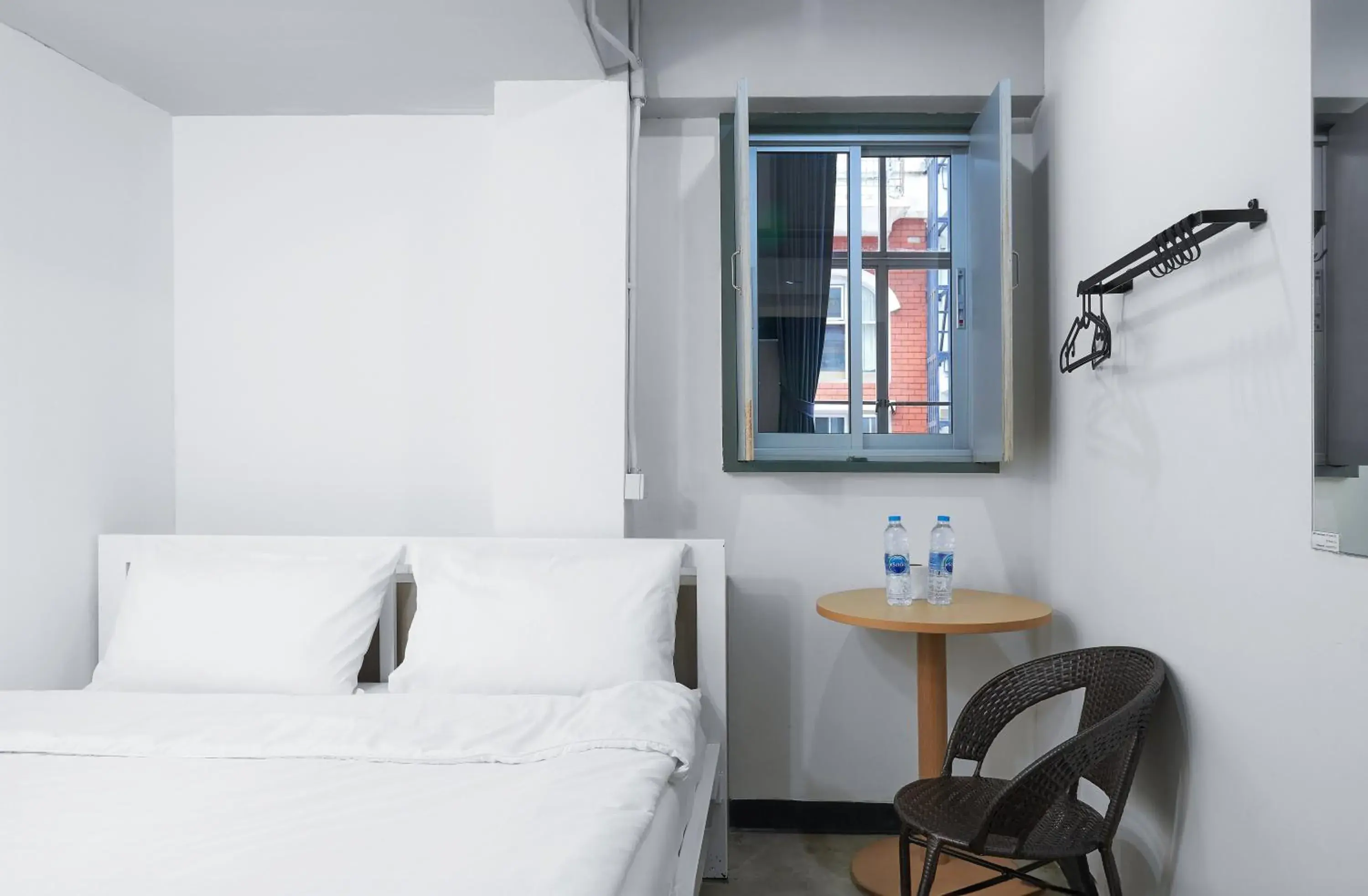 Double Room with Shared Bathroom in G5 Hostel Double Room with Shared Bathroom in G5 Hostel