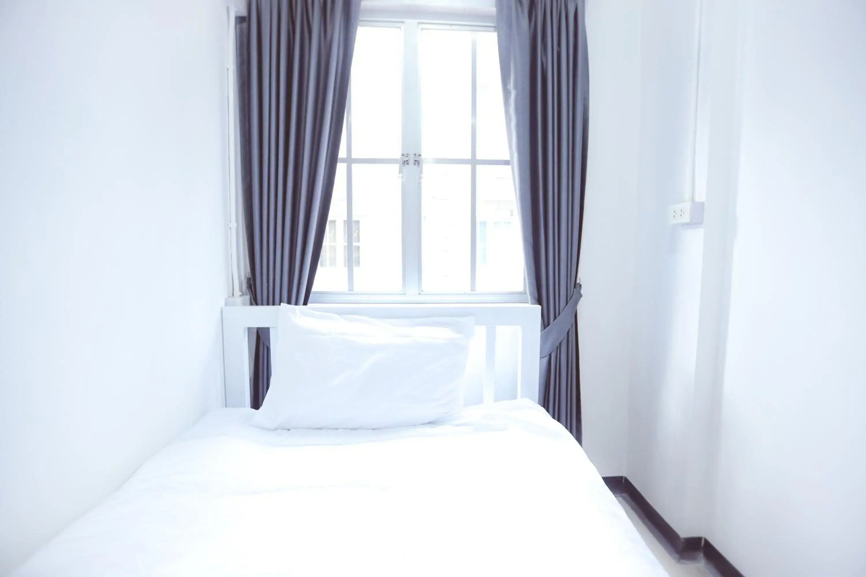 Single Room with Shared Bathroom - single occupancy in G5 Hostel Single Room with Shared Bathroom - single occupancy in G5 Hostel