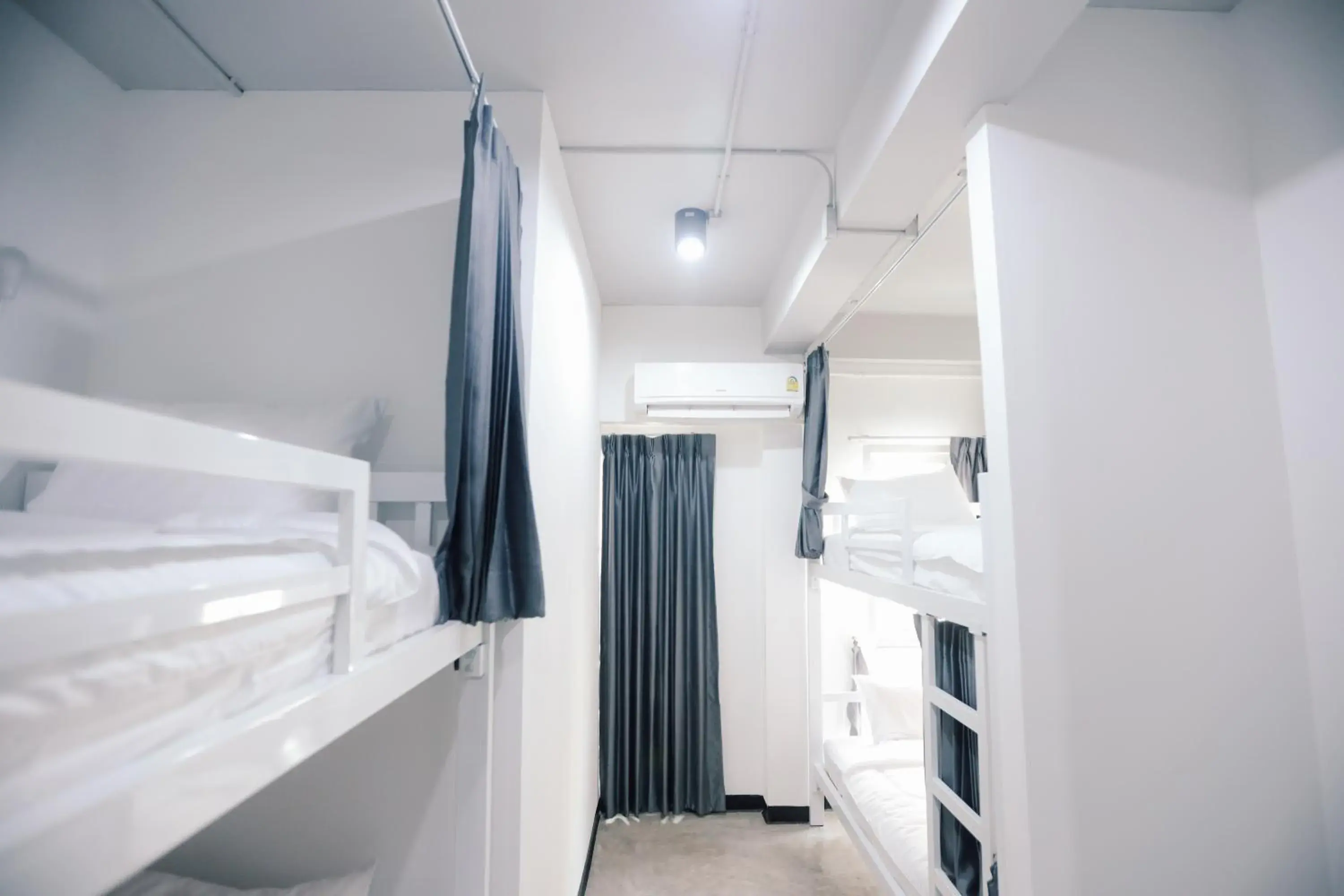 Male Dormitory Room - single occupancy in G5 Hostel Male Dormitory Room - single occupancy in G5 Hostel