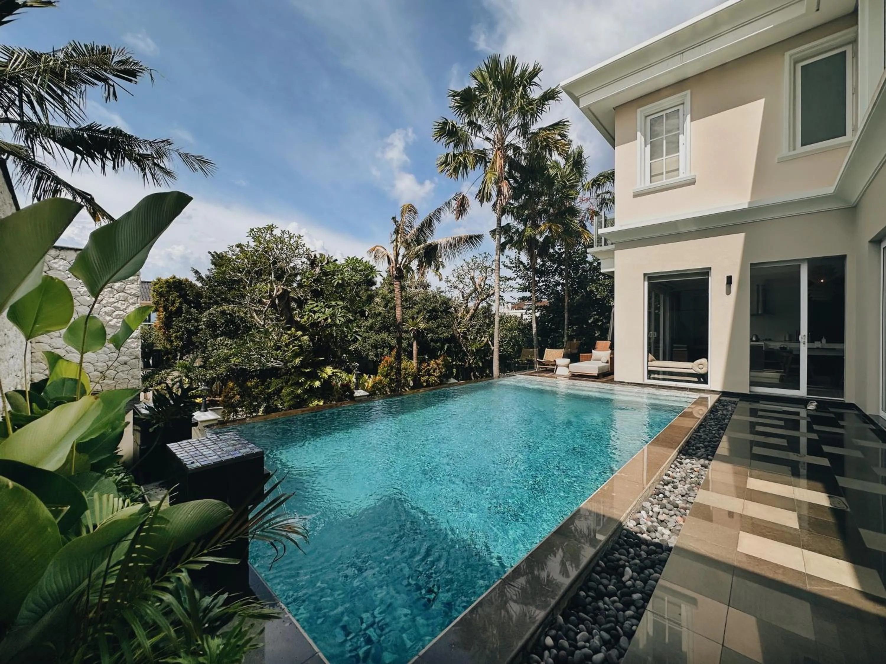 Pool view in Kula Kara Villas Uluwatu