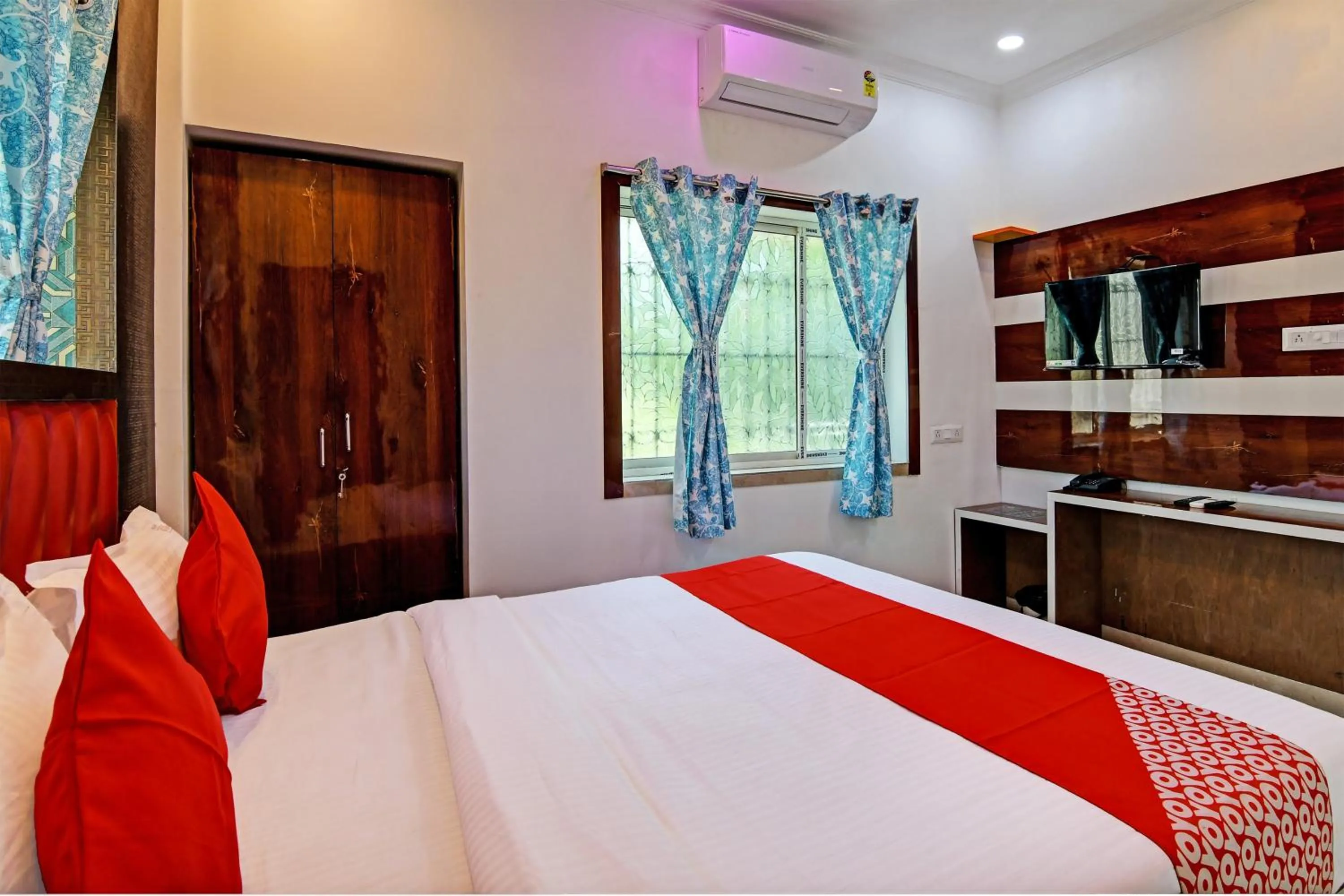 Bedroom, Bed in Super Hotel O Golden Palace