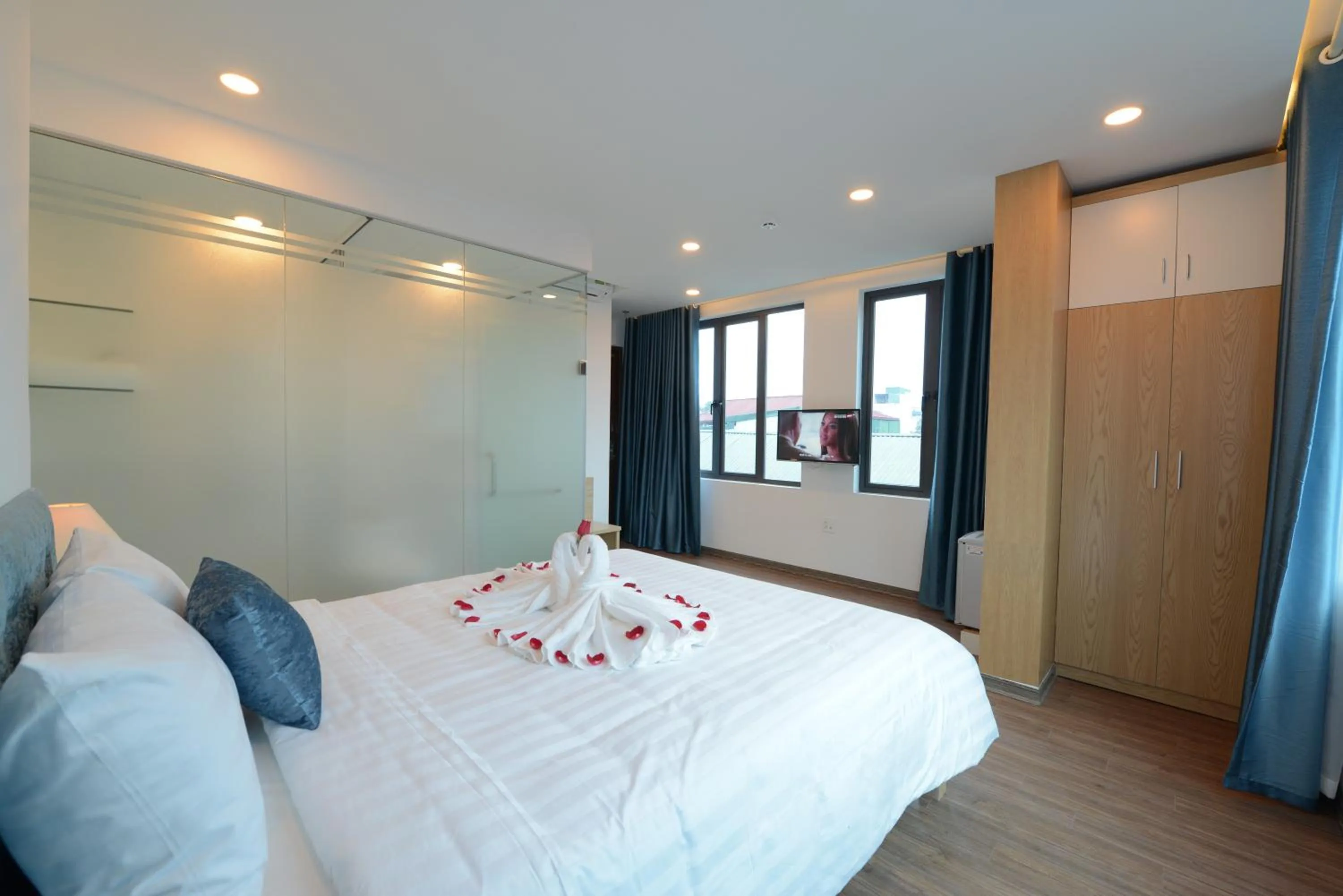 Photo of the whole room, Bed in Hanoi Prime Garden Hotel & Spa