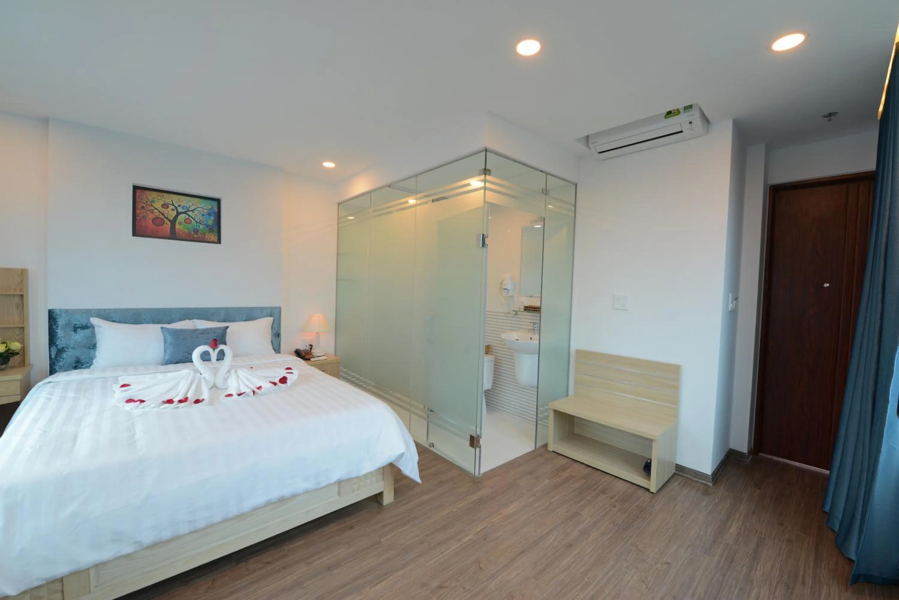 Photo of the whole room, Bed in Hanoi Prime Garden Hotel & Spa