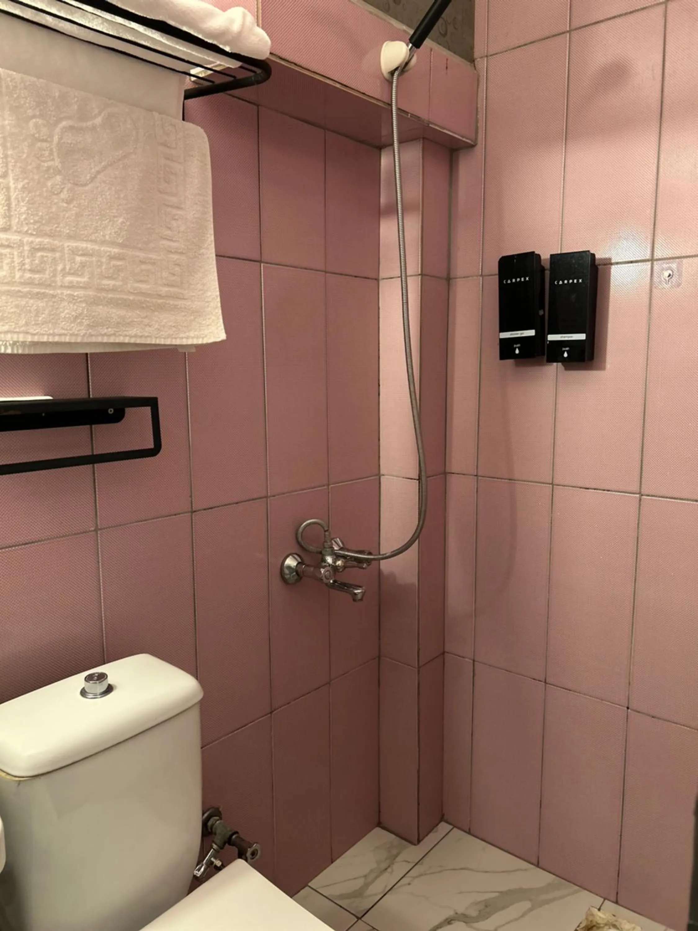 Shower in Cord Hotel & Resort