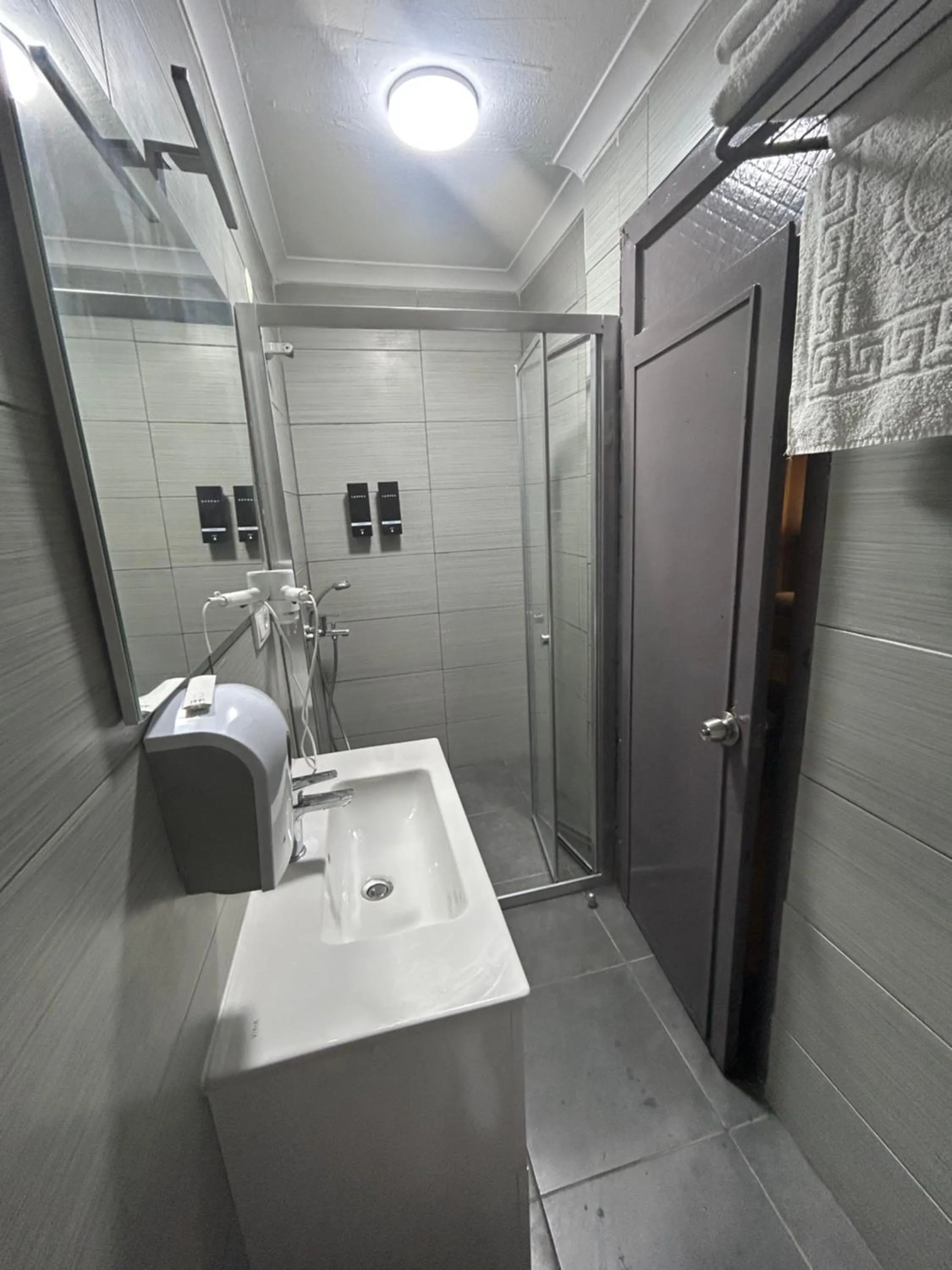 Shower in Cord Hotel & Resort