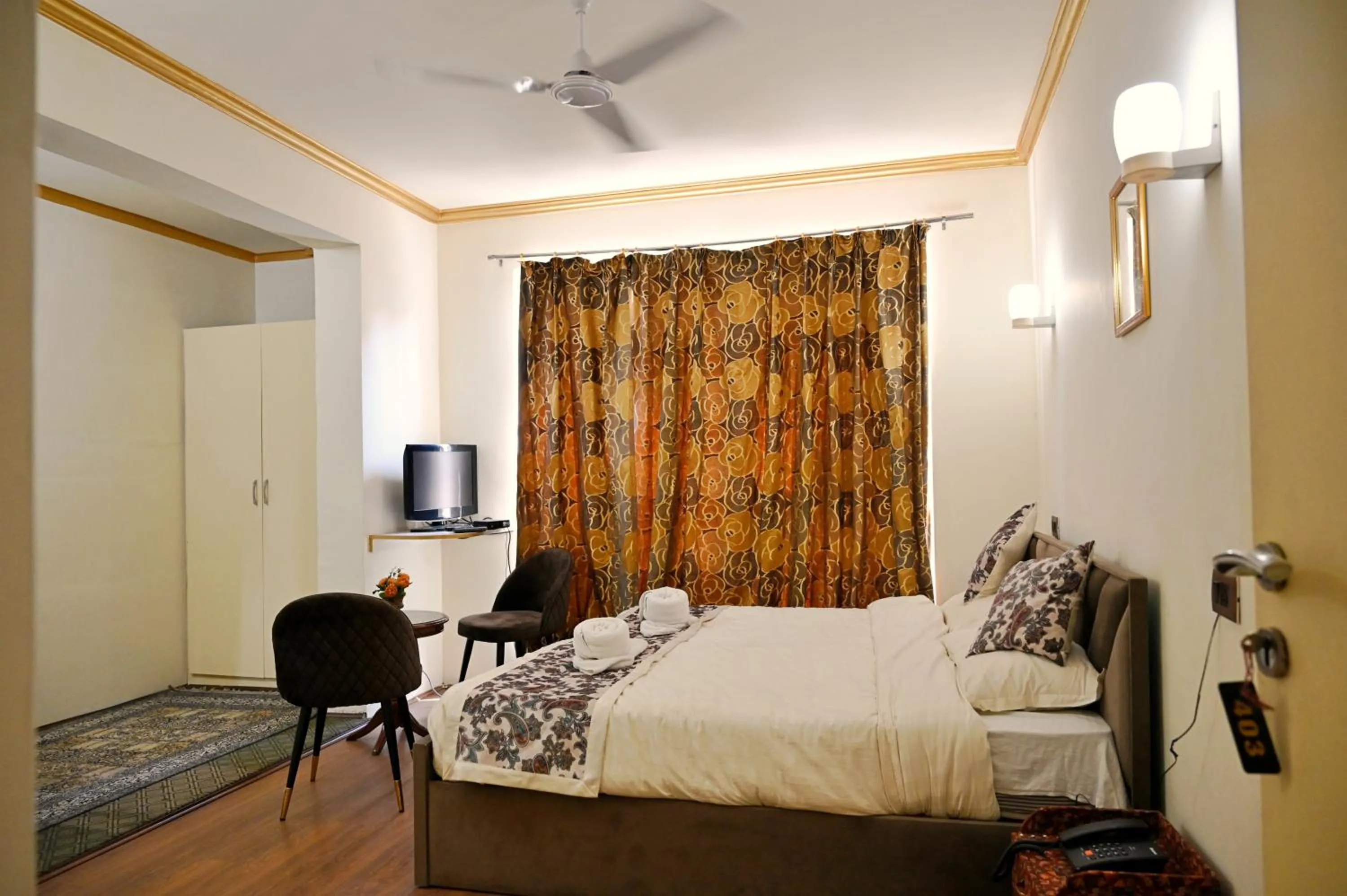 Bed in The GoodFind Residency