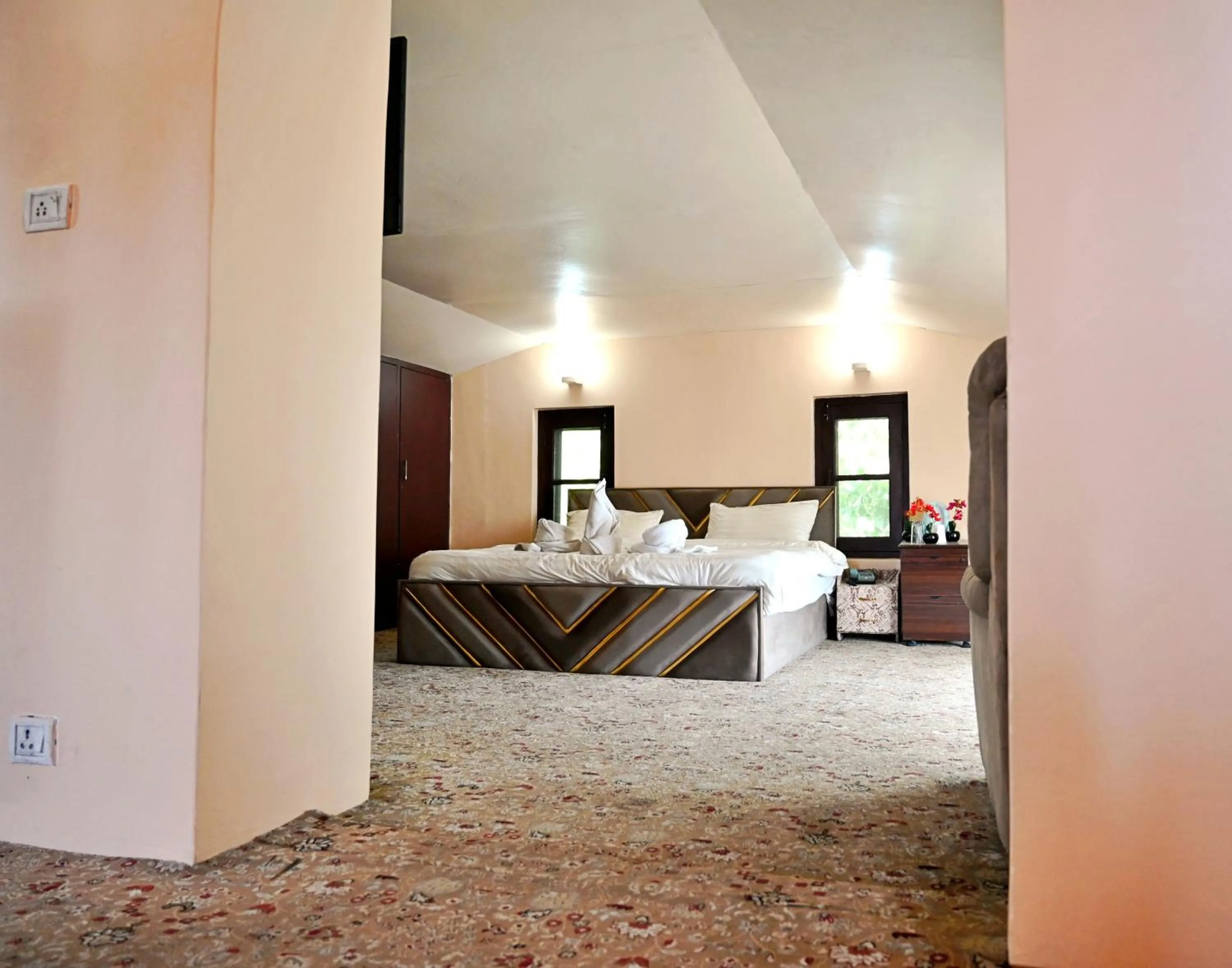 Bed in The GoodFind Residency