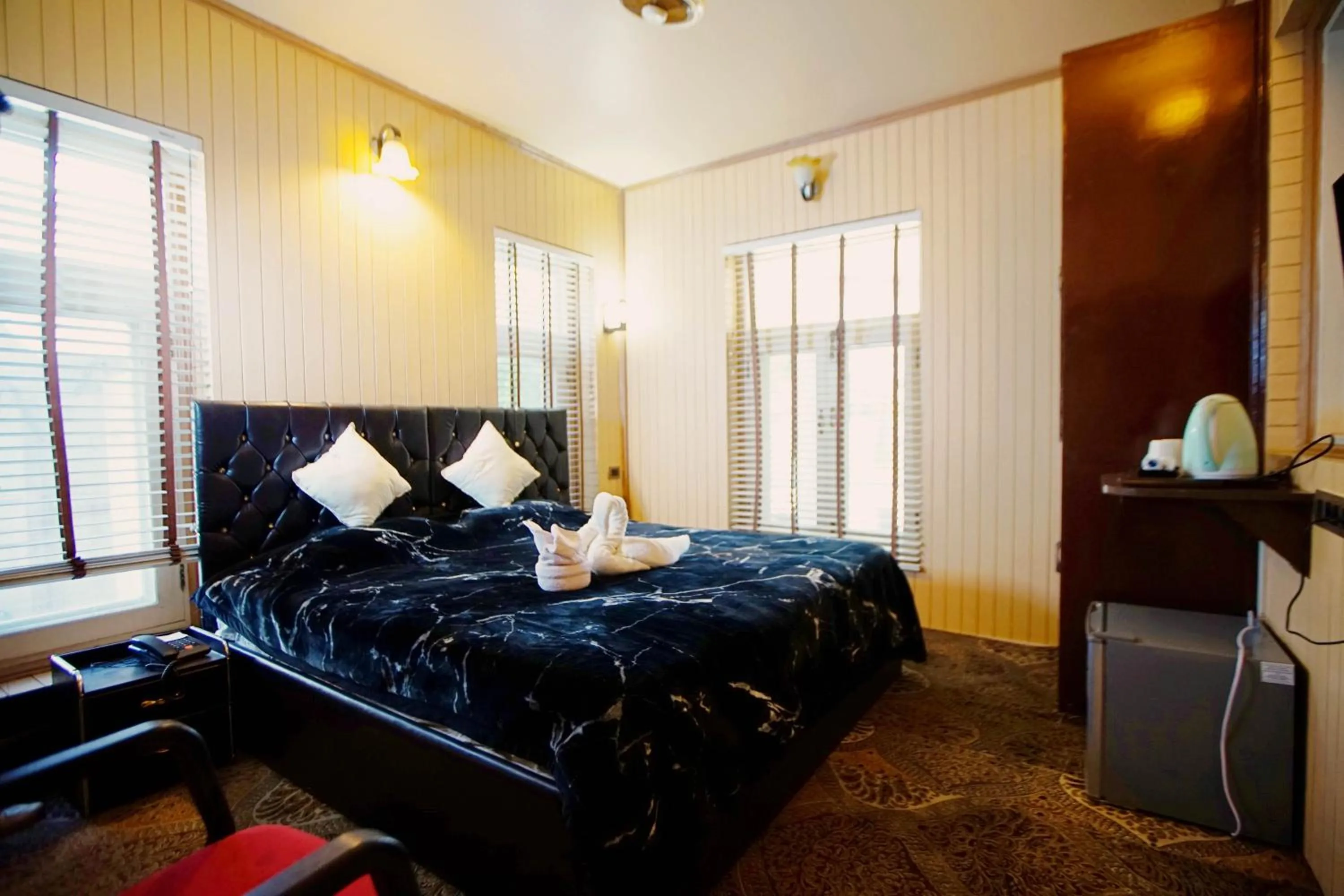 Bed in The GoodFind Residency