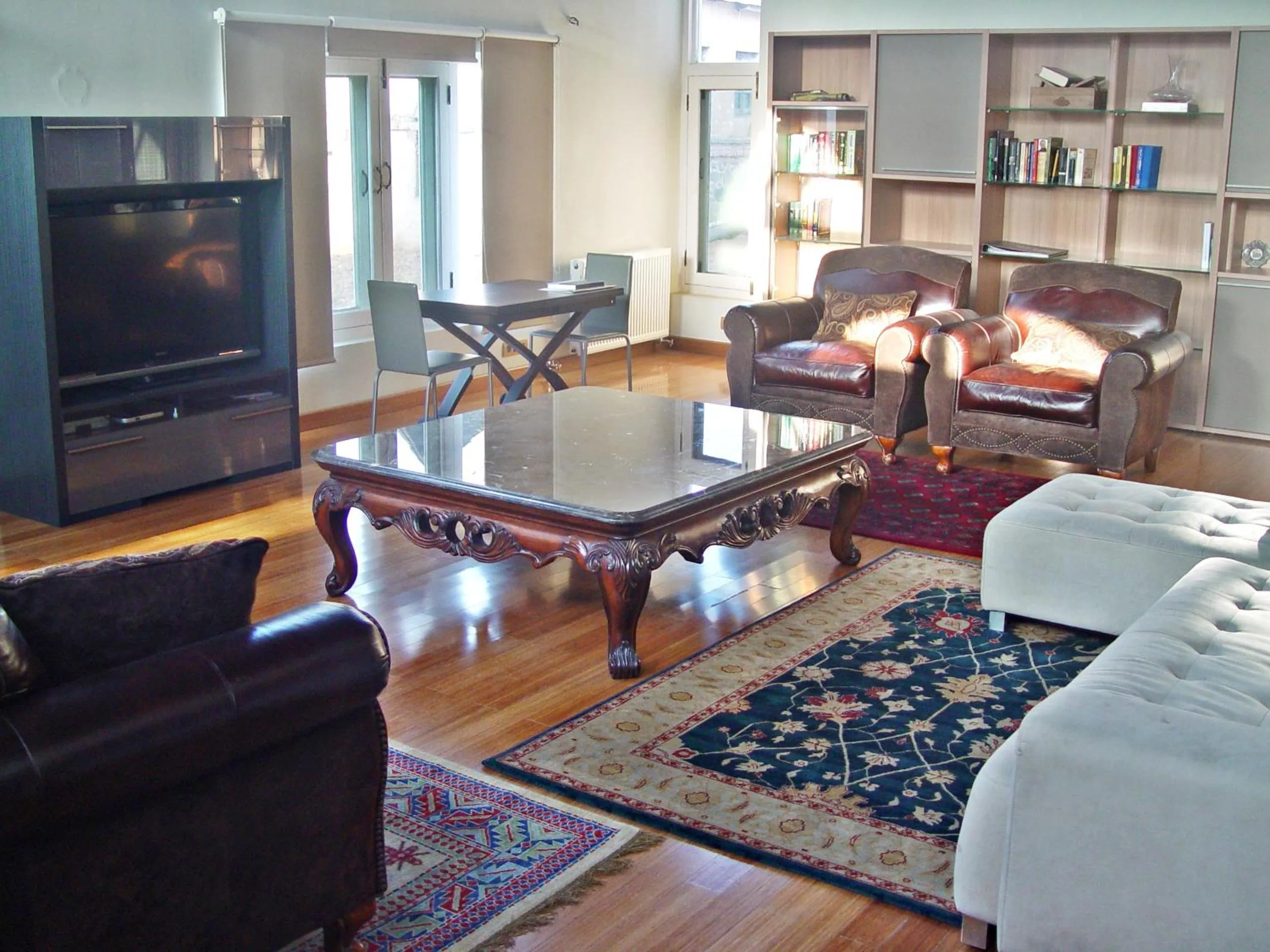 Property building, Bed in The GoodFind Residency