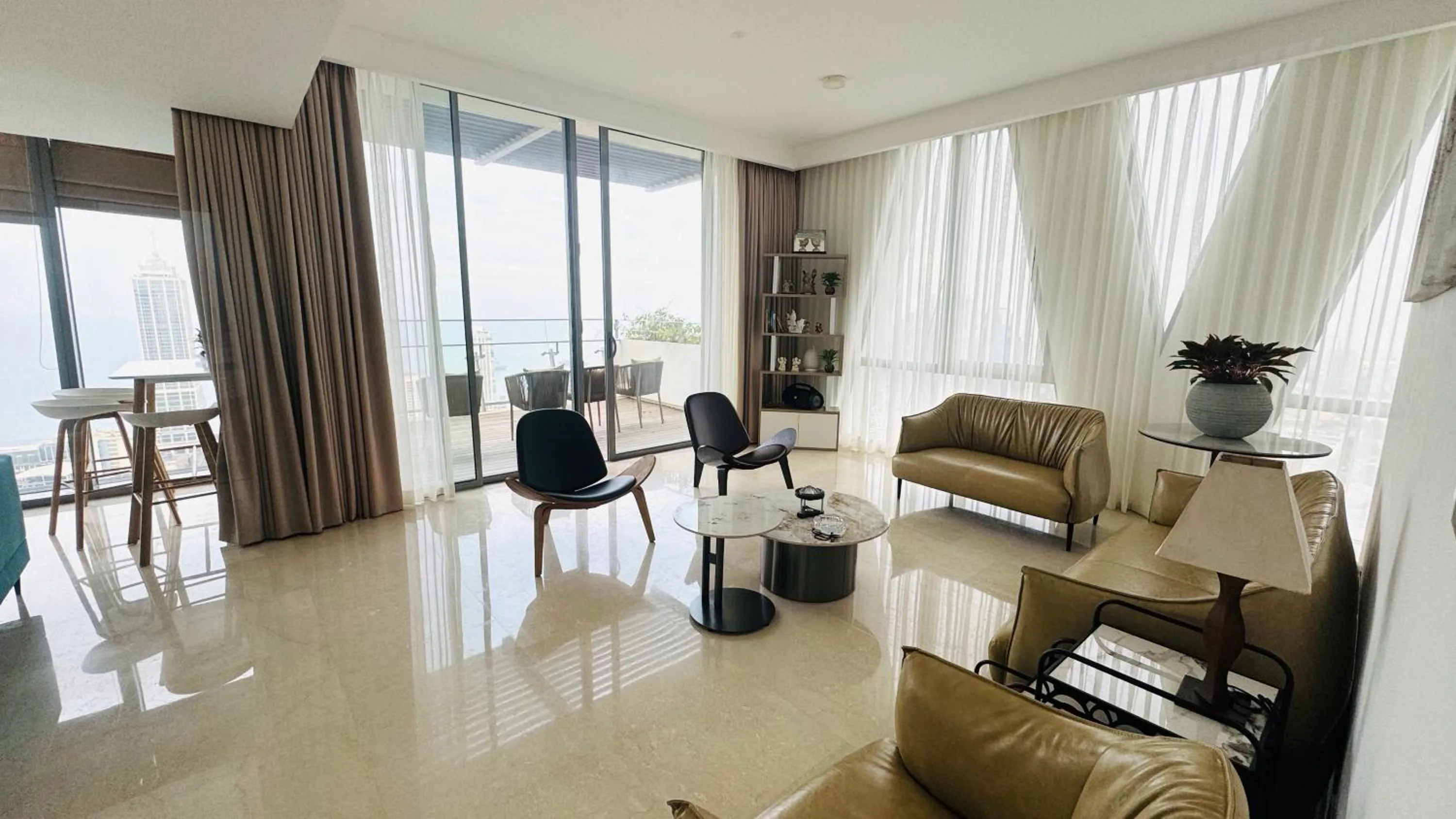 Luxe Colombo Heights