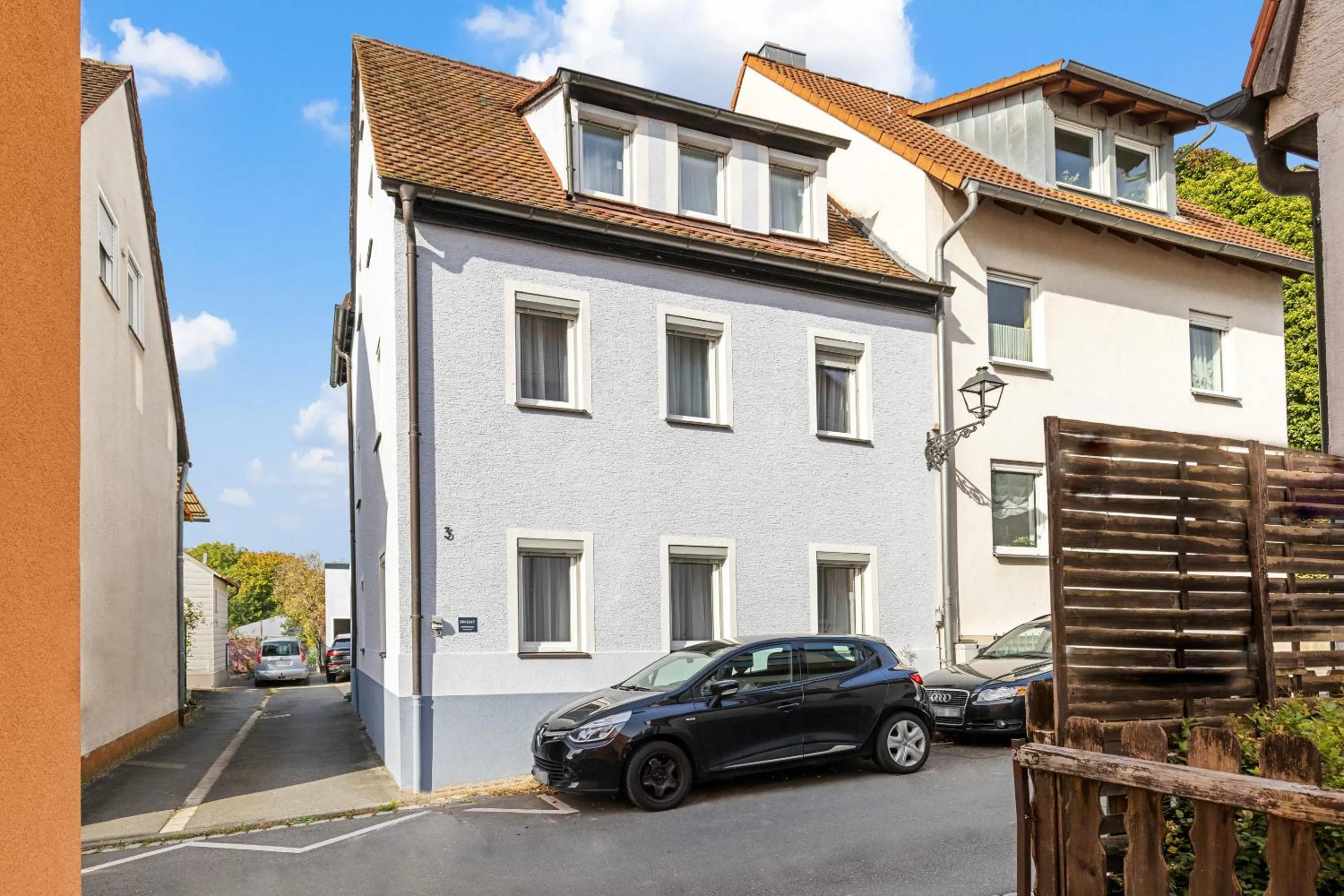 Property building in BRIGHT Herzogenaurach Zentrum