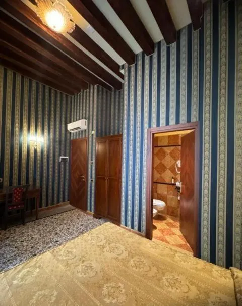 Bed in Ca' San Zaccaria