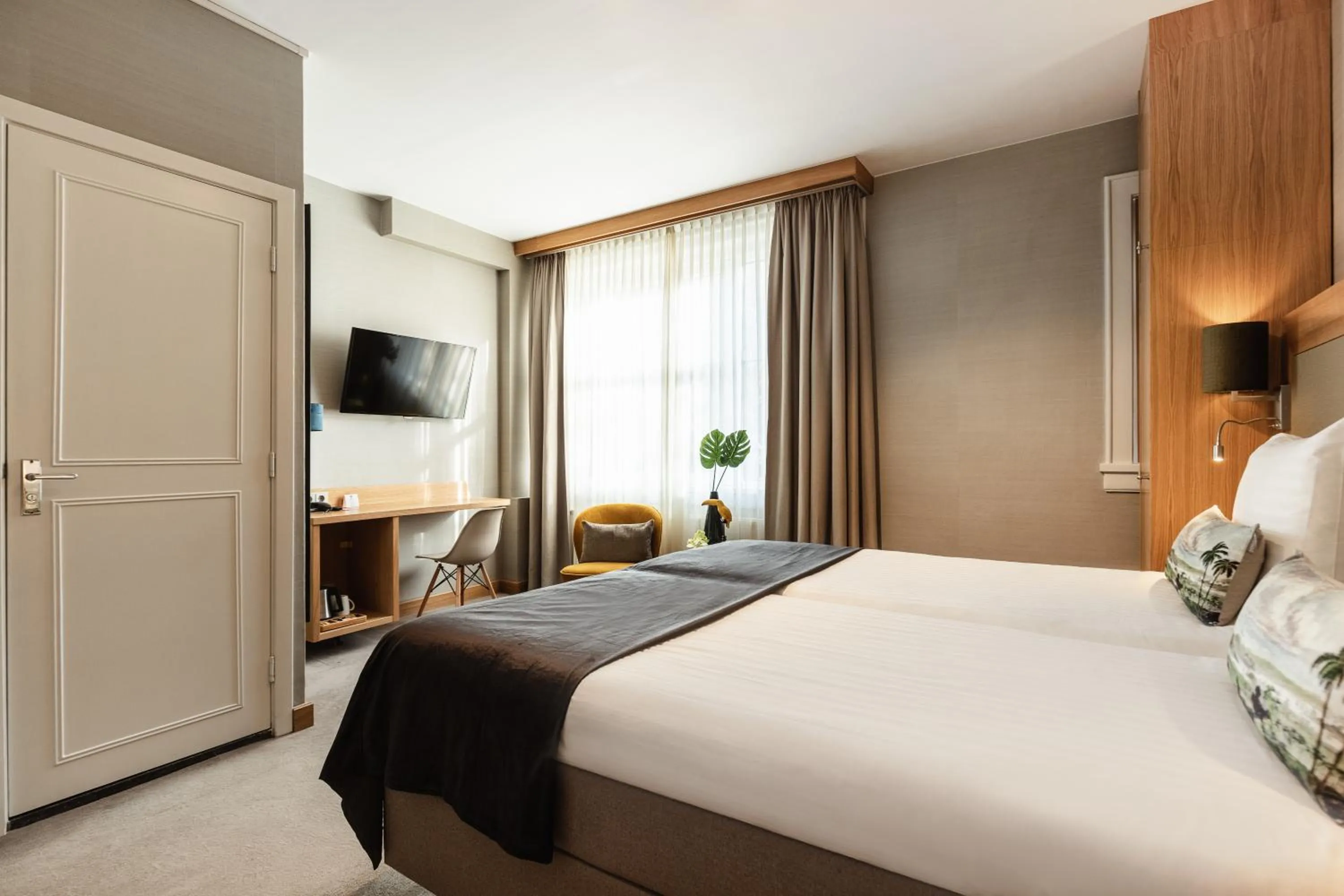 Photo of the whole room, Bed in The Delphi - Amsterdam Townhouse