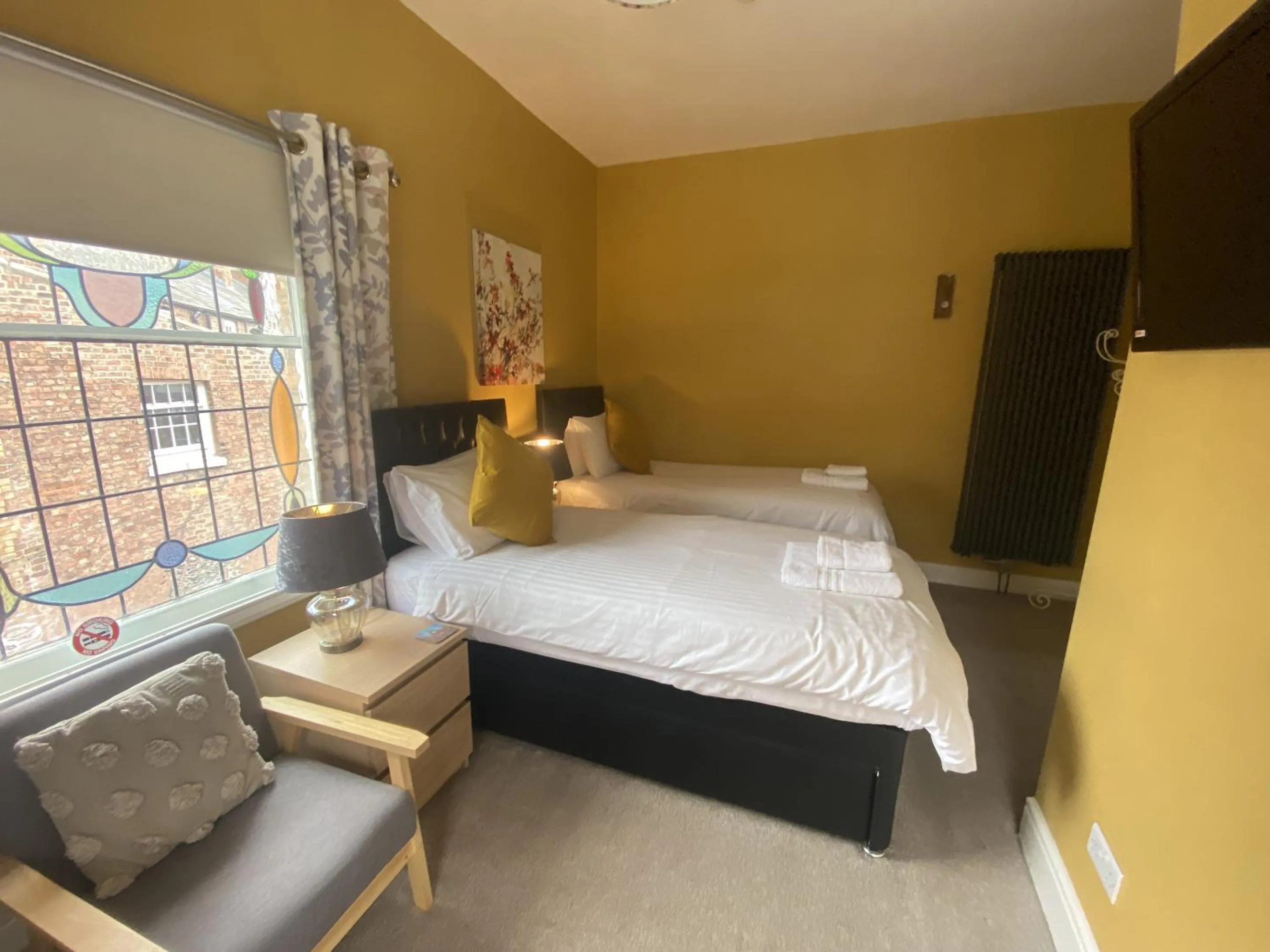 Bedroom, Bed in Grosvenor Place Guest House