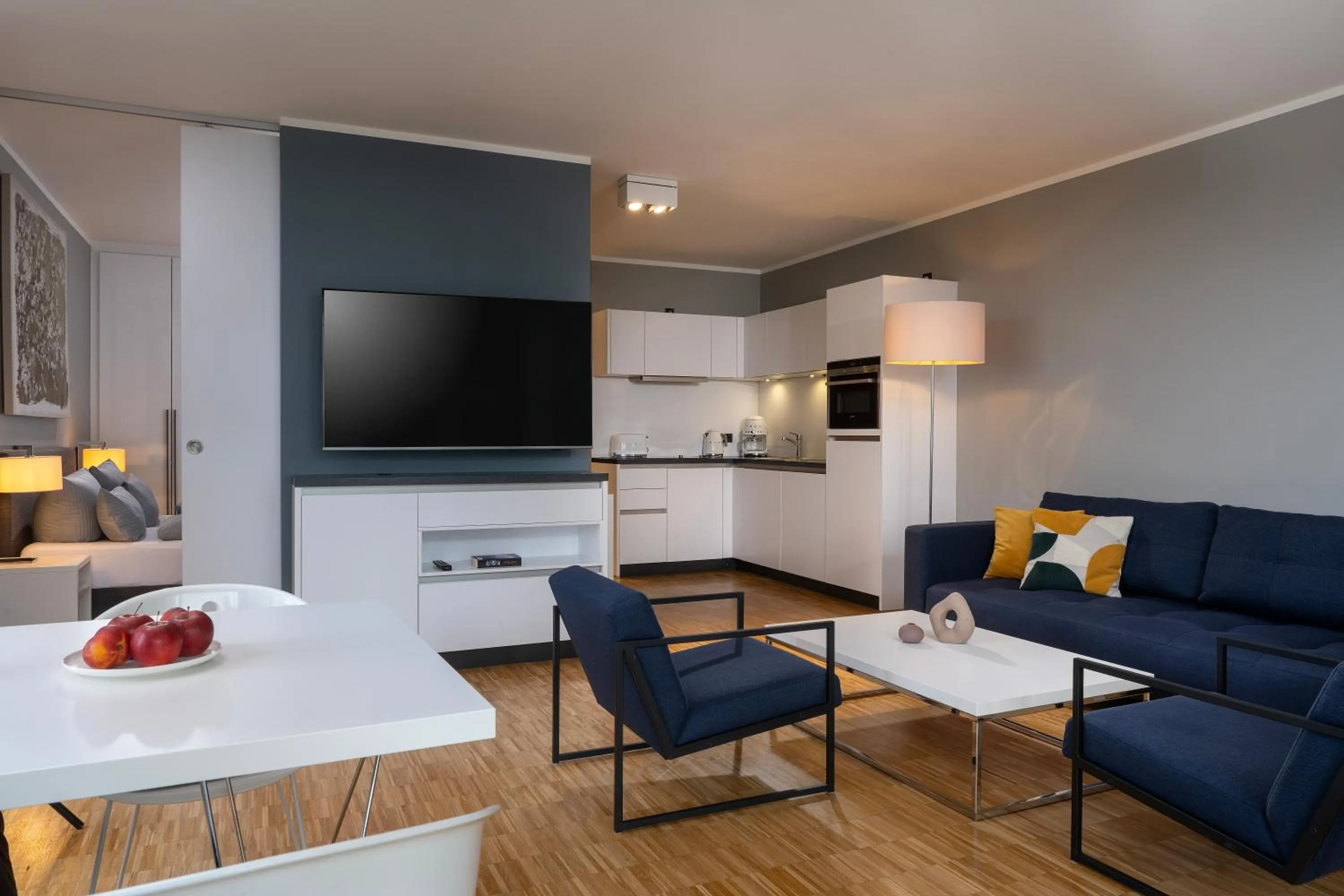 TV and multimedia in Waveboard Hotel & Boardinghouse