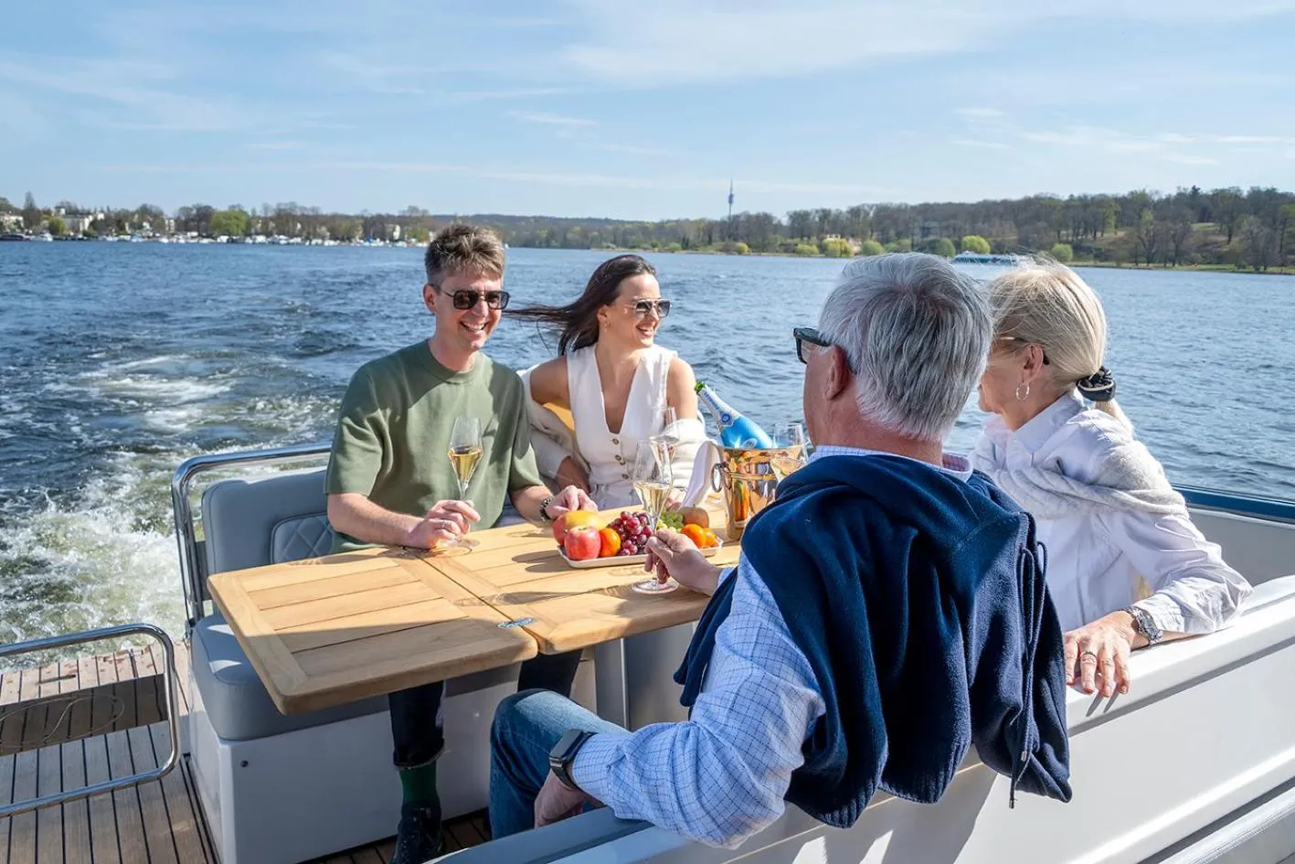 Activities in Waveboard Hotel & Boardinghouse