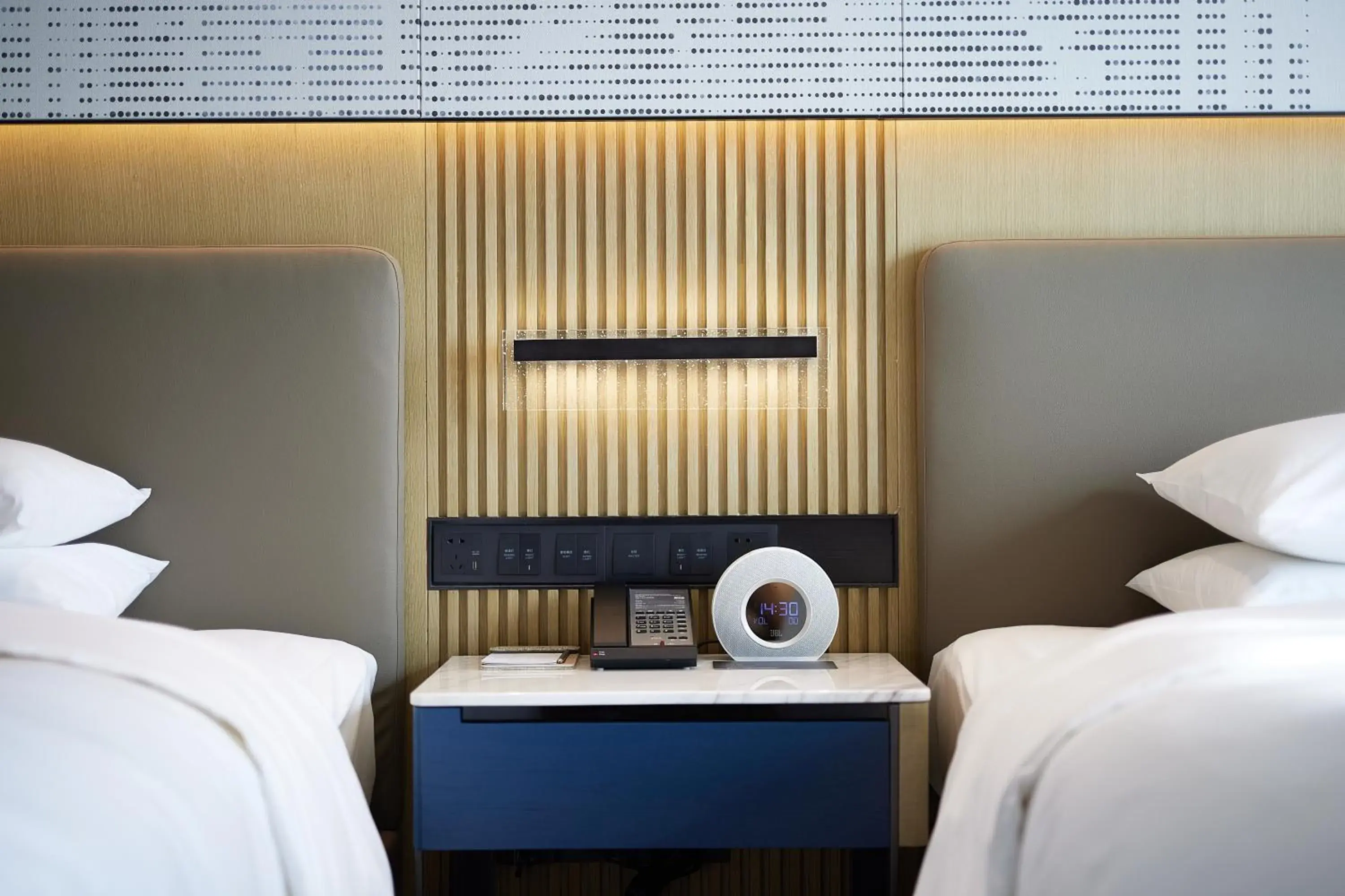 Superior Double Bed Room in Courtyard by Marriott Beijing Changping Superior Double Bed Room in Courtyard by Marriott Beijing Changping