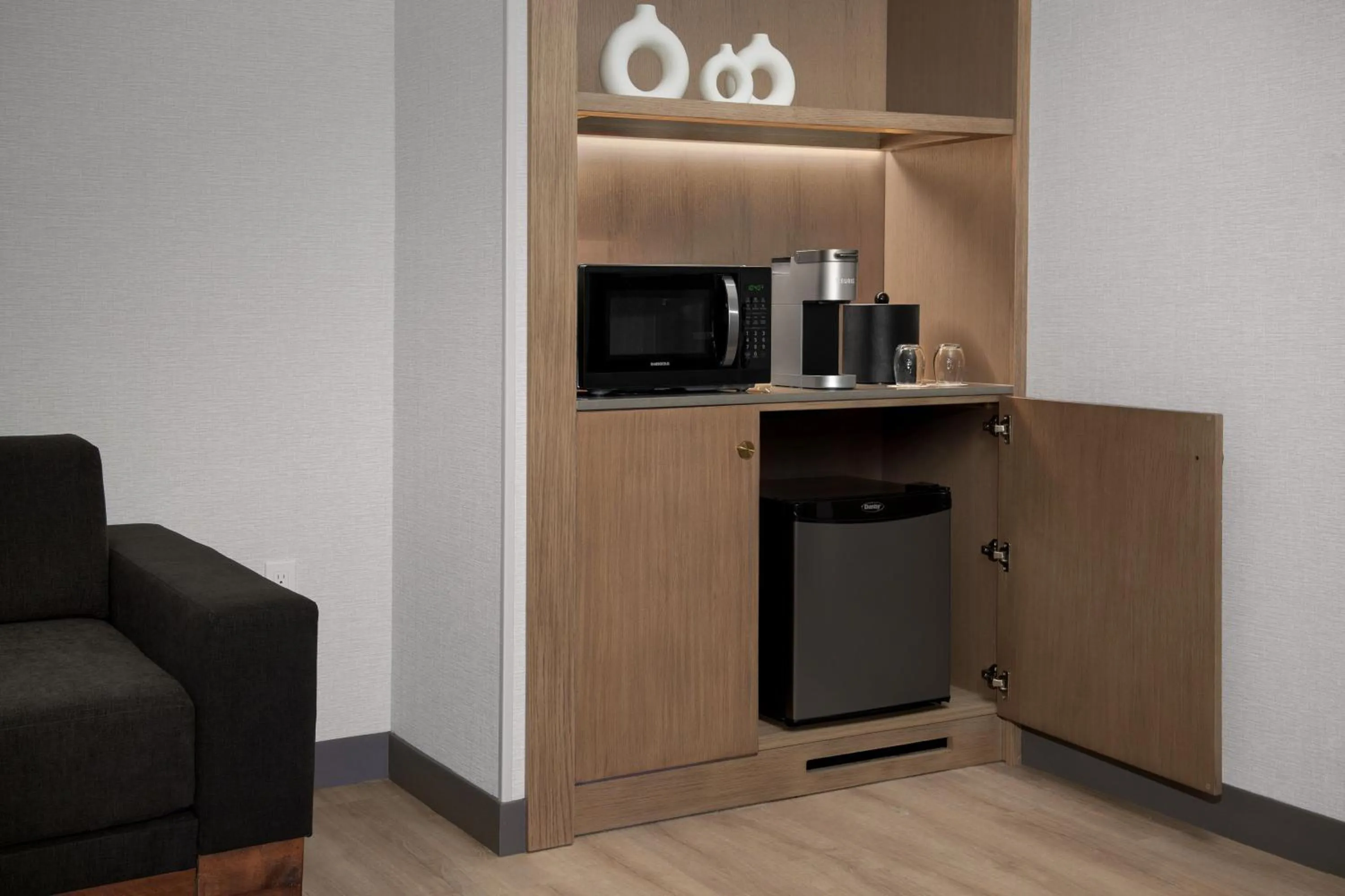 Kitchen or kitchenette in SpringHill Suites by Marriott Sandpoint