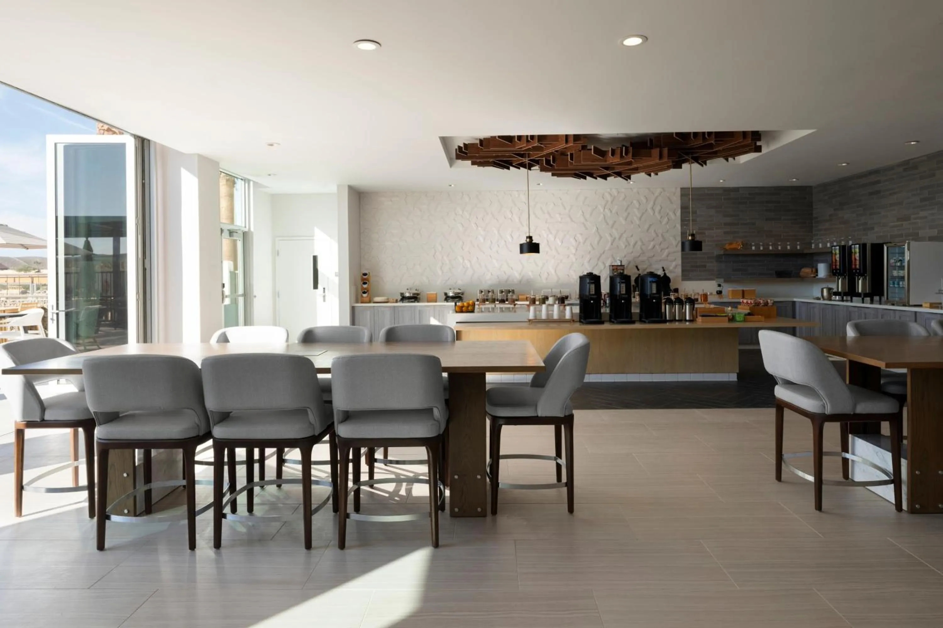 Breakfast in Fairfield by Marriott Inn & Suites Barstow