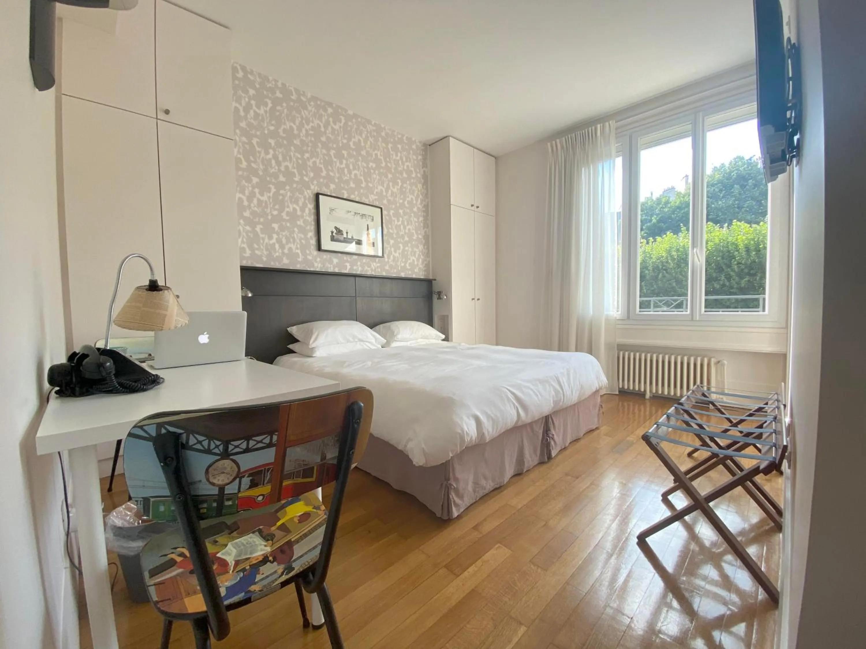 Bed in La Villa Paris - B&B