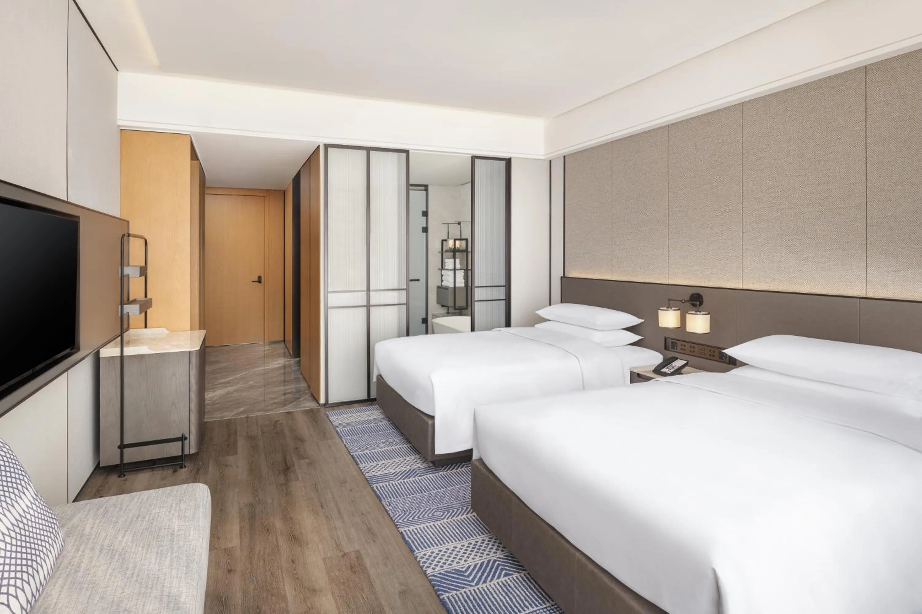 Bedroom, Bed in Sheraton Pujiang