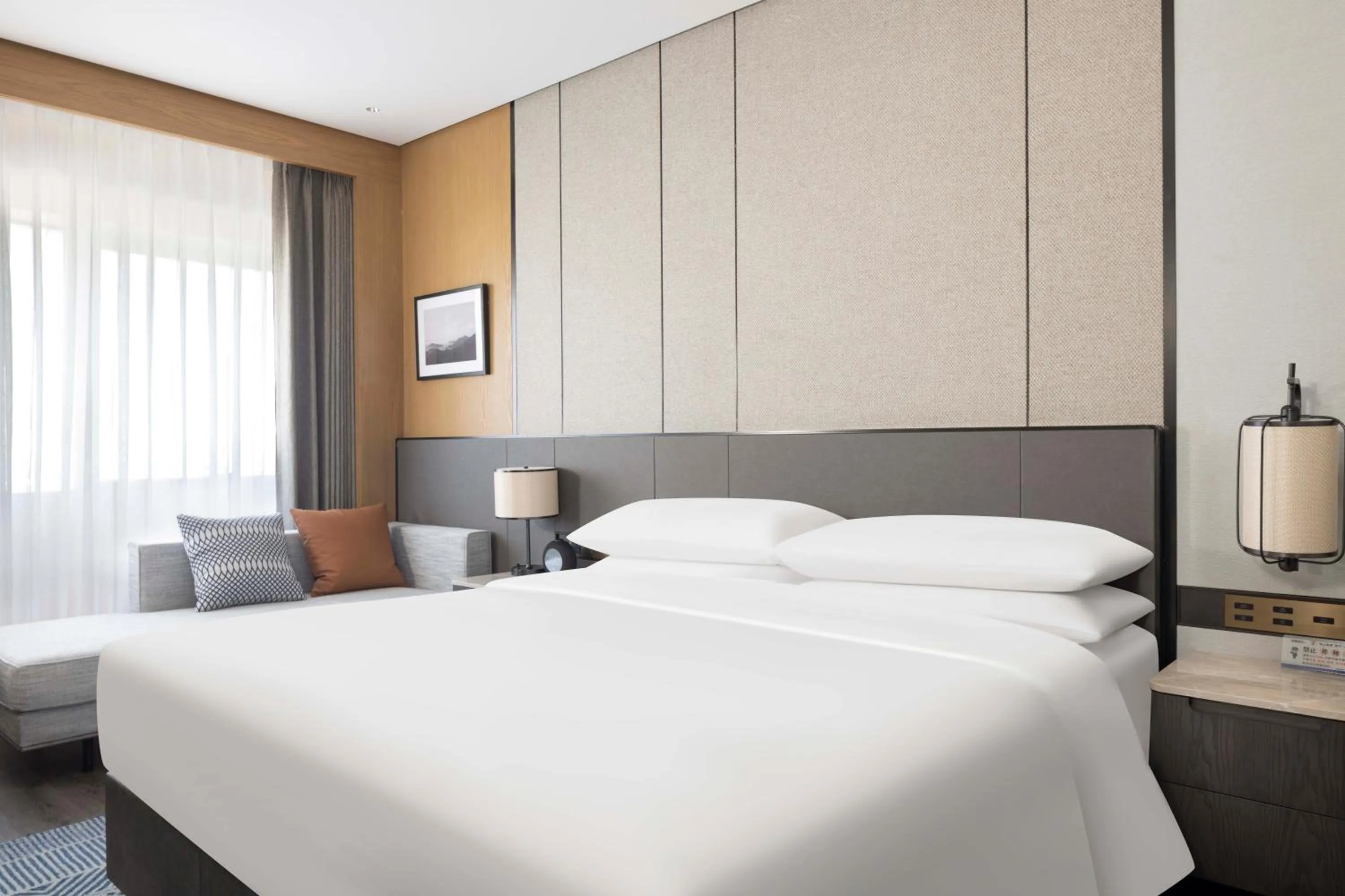 Bed in Sheraton Pujiang