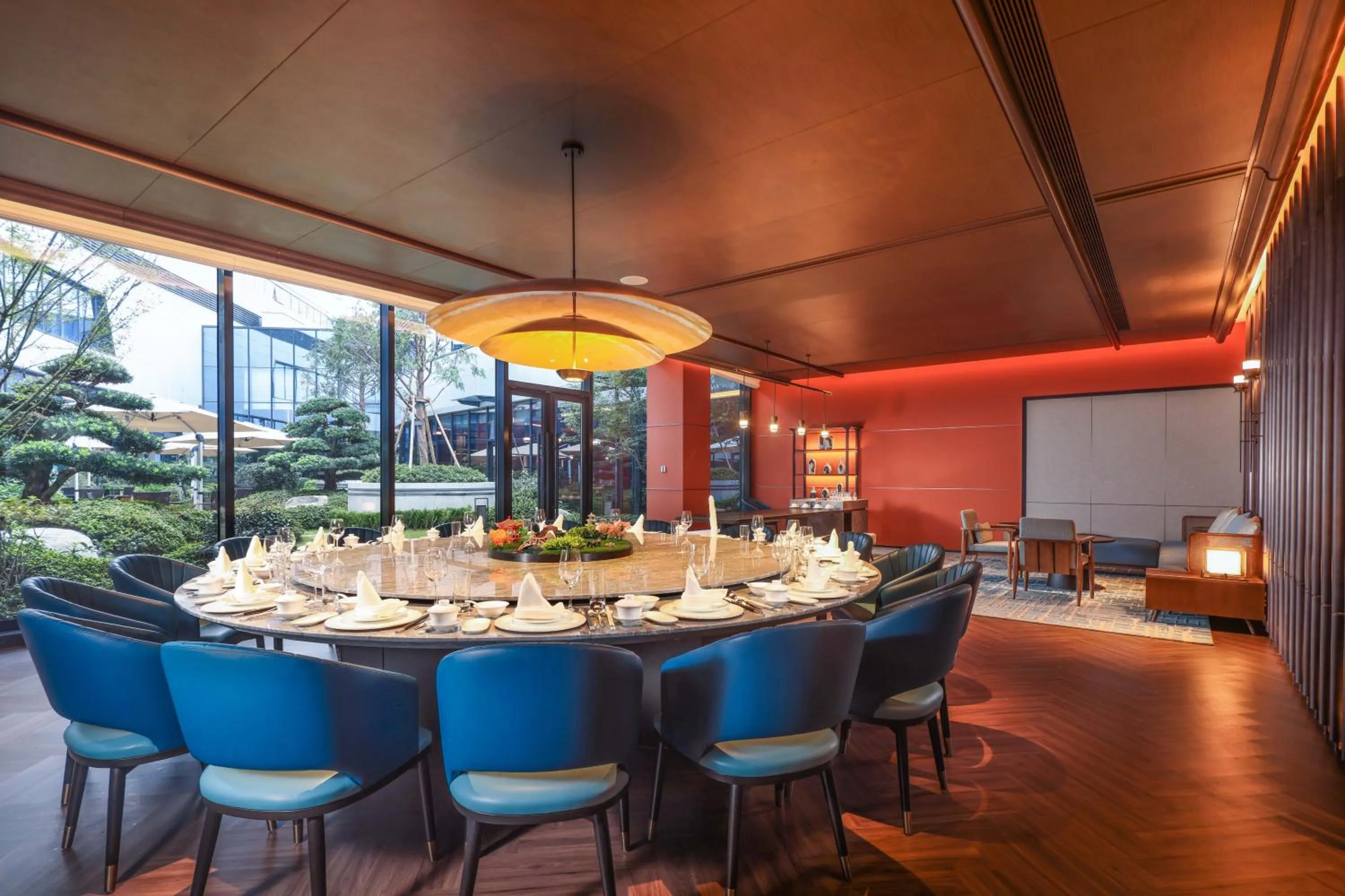 Restaurant/places to eat in Sheraton Pujiang